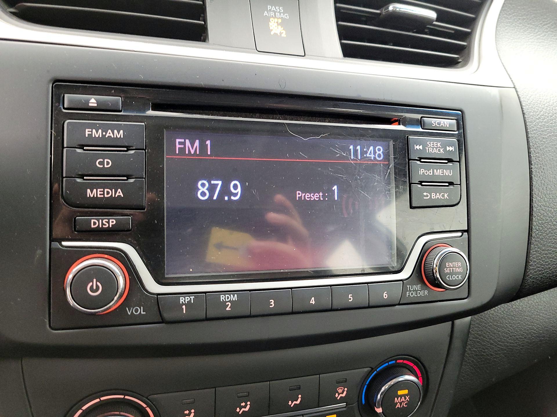 Thumbnail: 2018 Nissan Sentra - 15