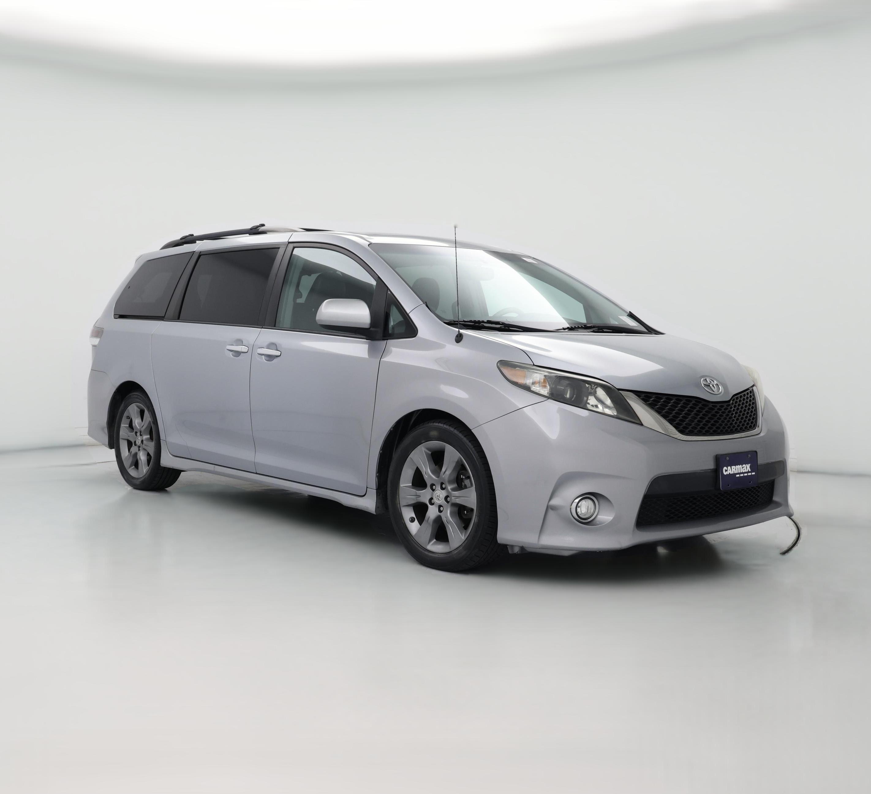 Thumbnail: 2014 Toyota Sienna - 1
