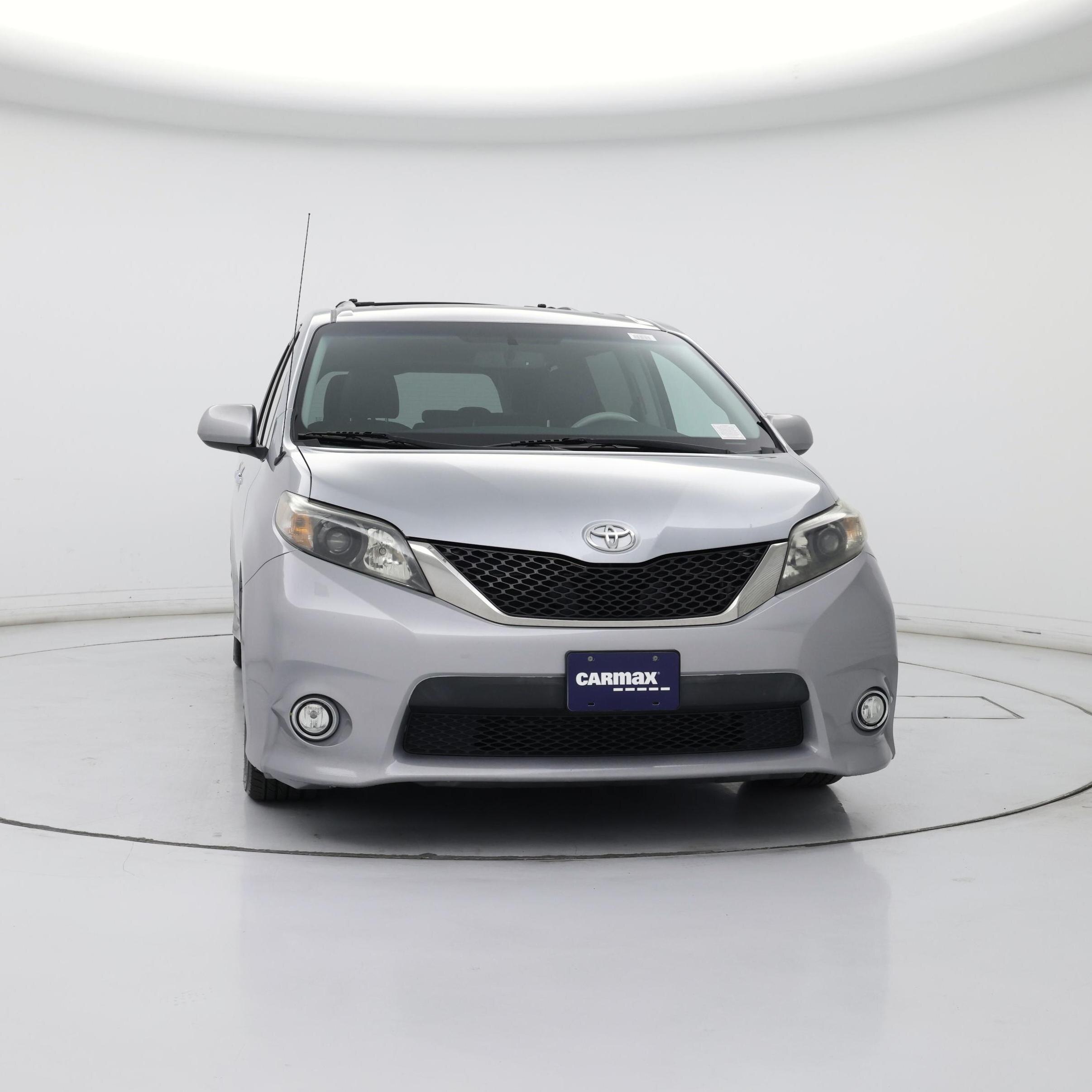 Thumbnail: 2014 Toyota Sienna - 5