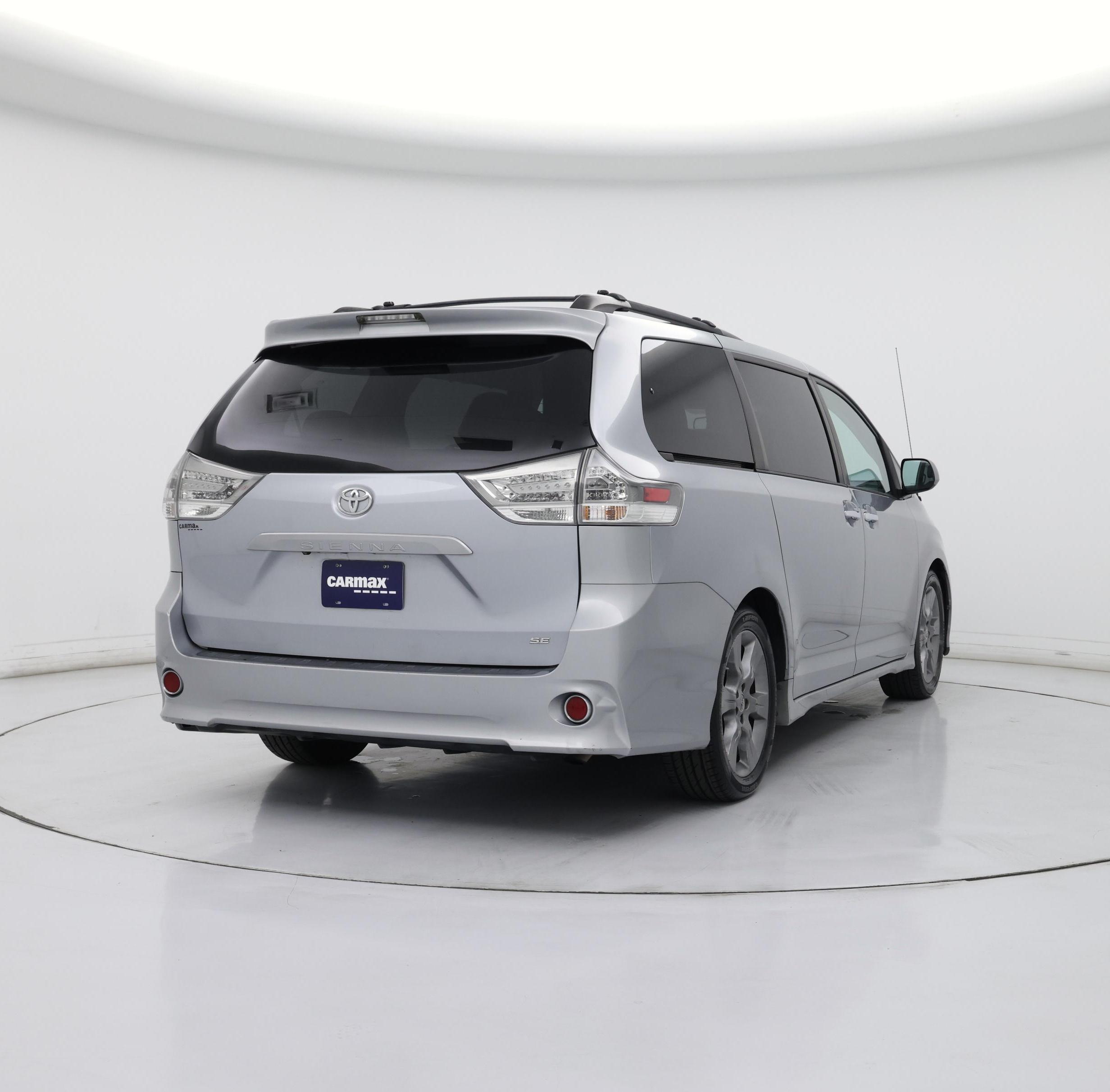 Thumbnail: 2014 Toyota Sienna - 8