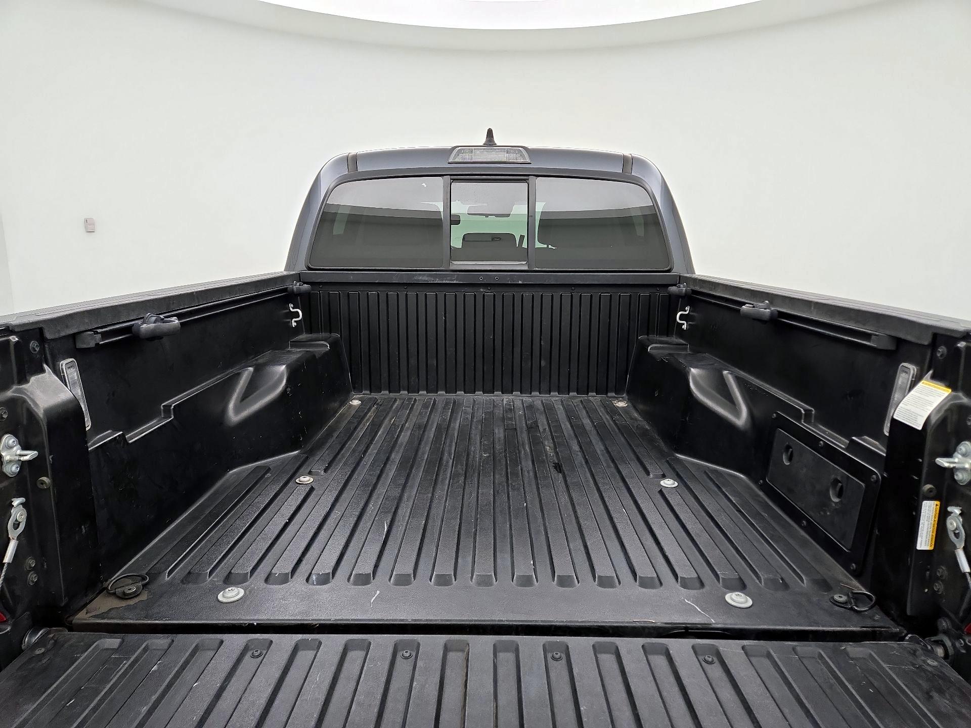 Thumbnail: 2022 Toyota Tacoma - 20