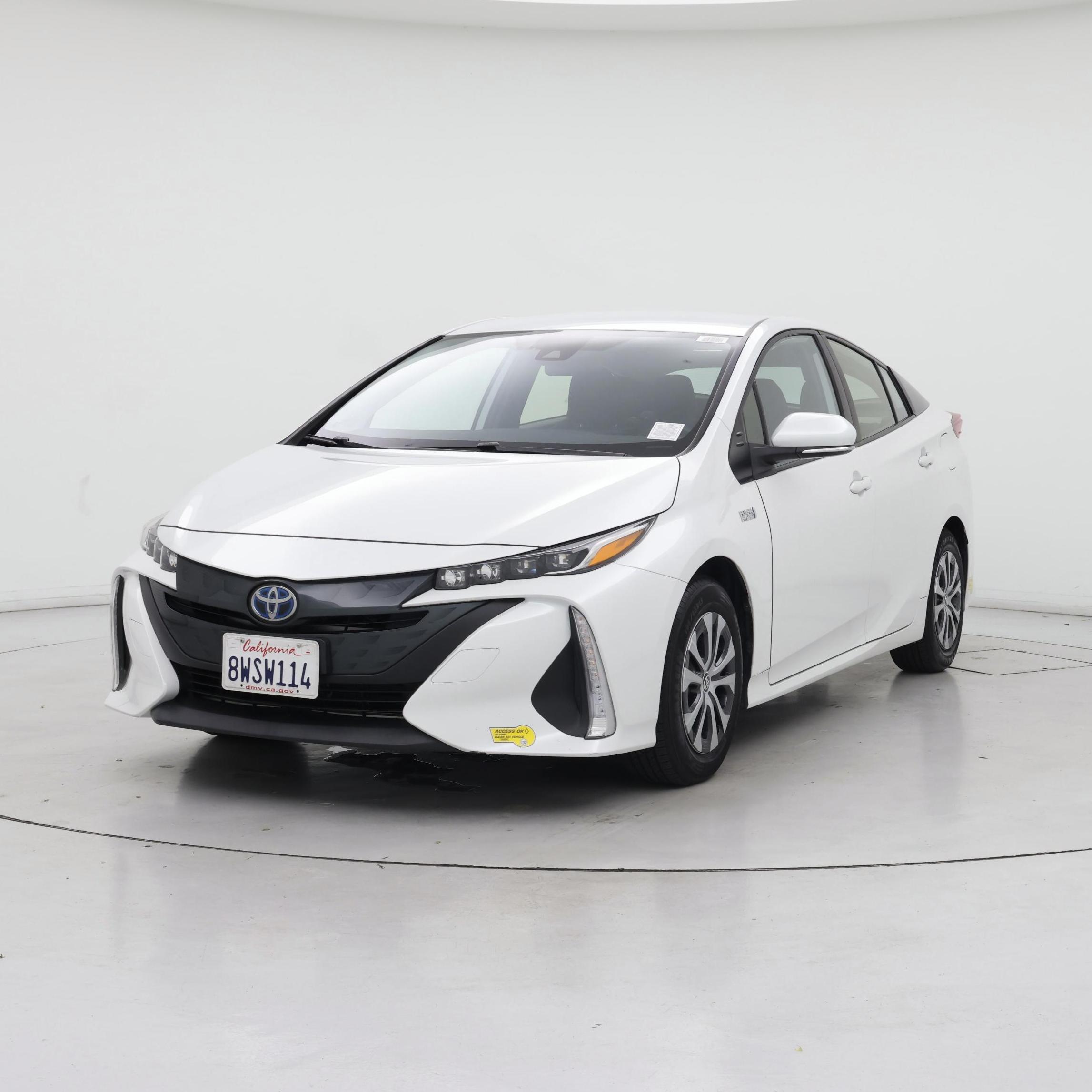 Thumbnail: 2021 Toyota Prius Prime - 4