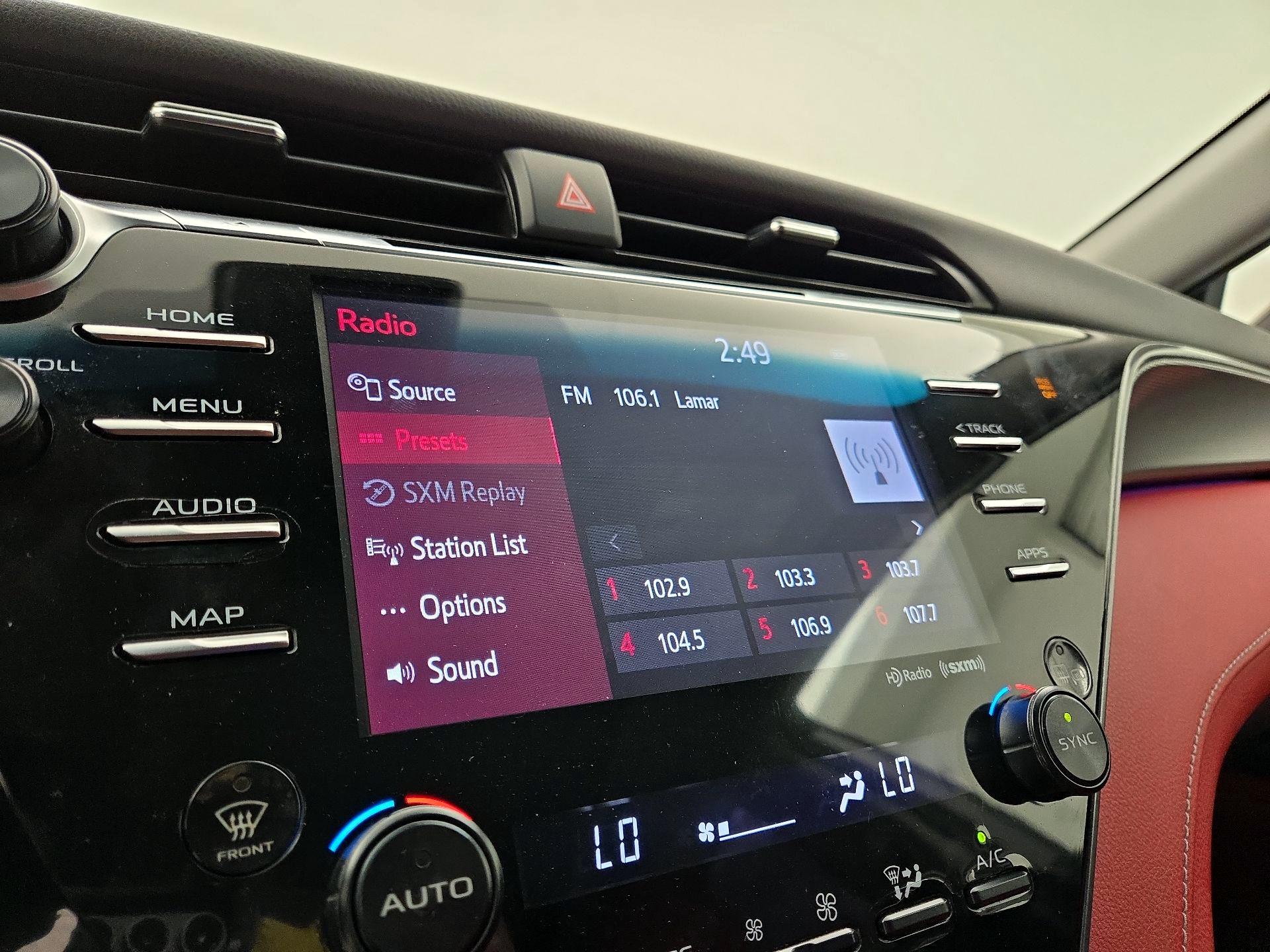 Thumbnail: 2019 Toyota Camry - 15