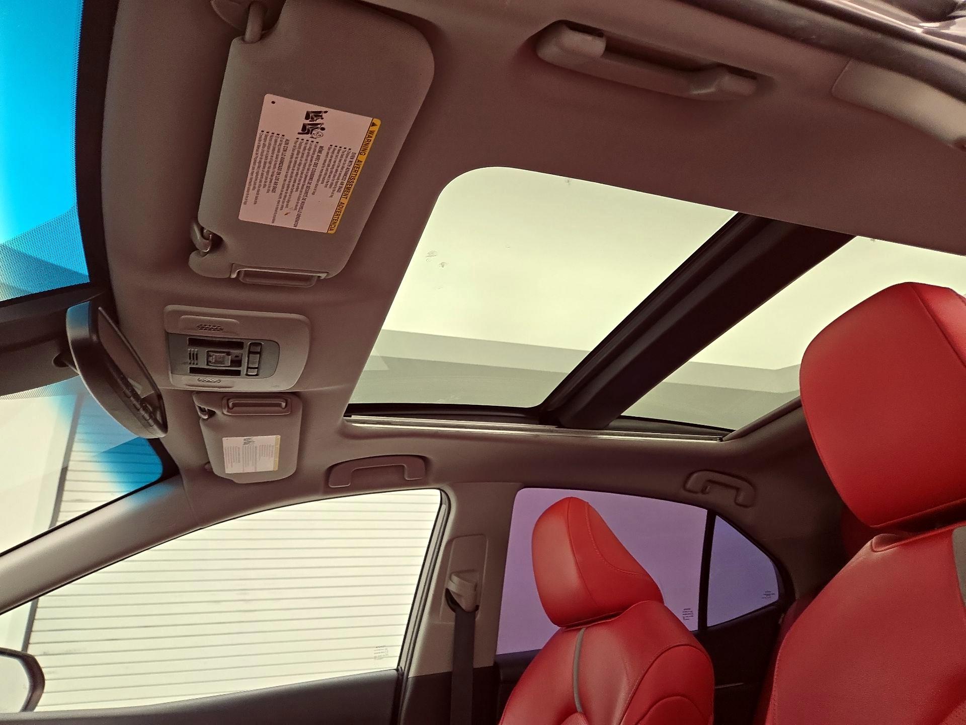 Thumbnail: 2019 Toyota Camry - 19