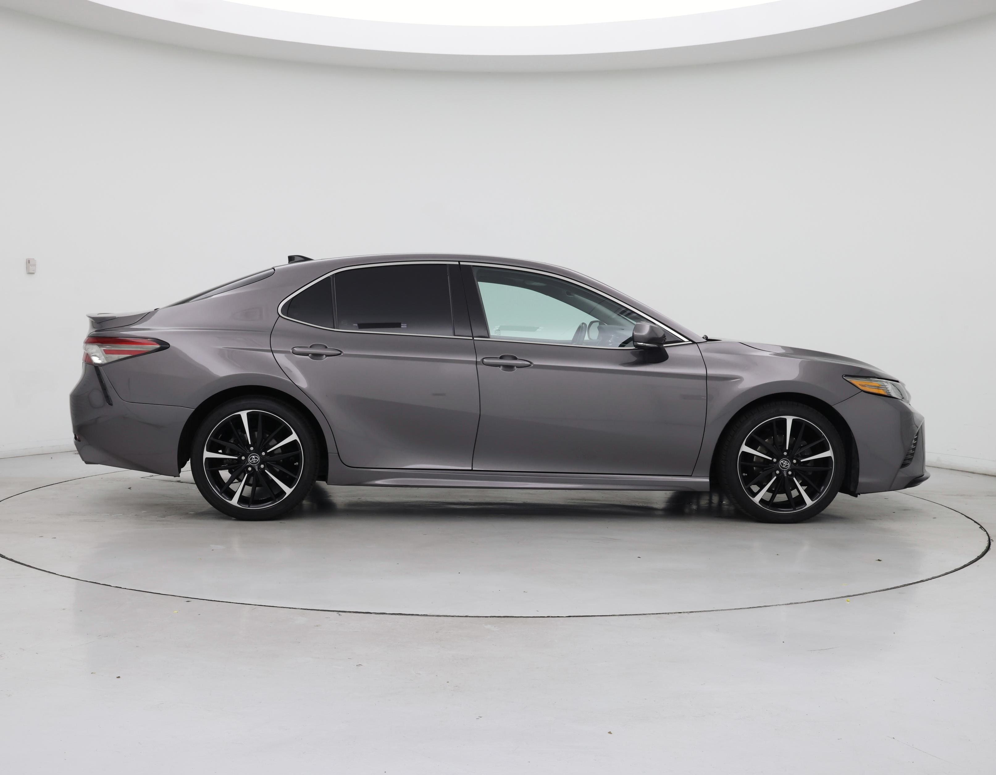 Thumbnail: 2019 Toyota Camry - 7