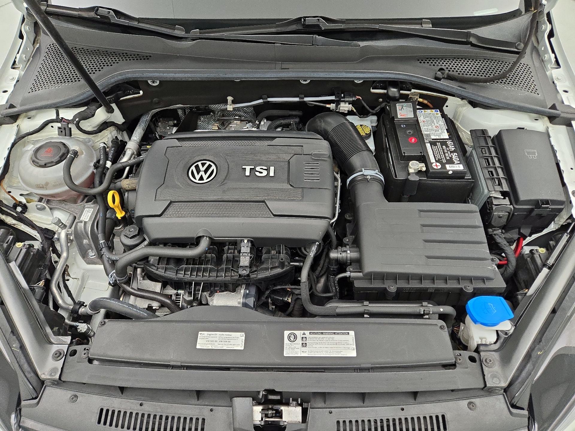 Thumbnail: 2018 Volkswagen Golf - 20