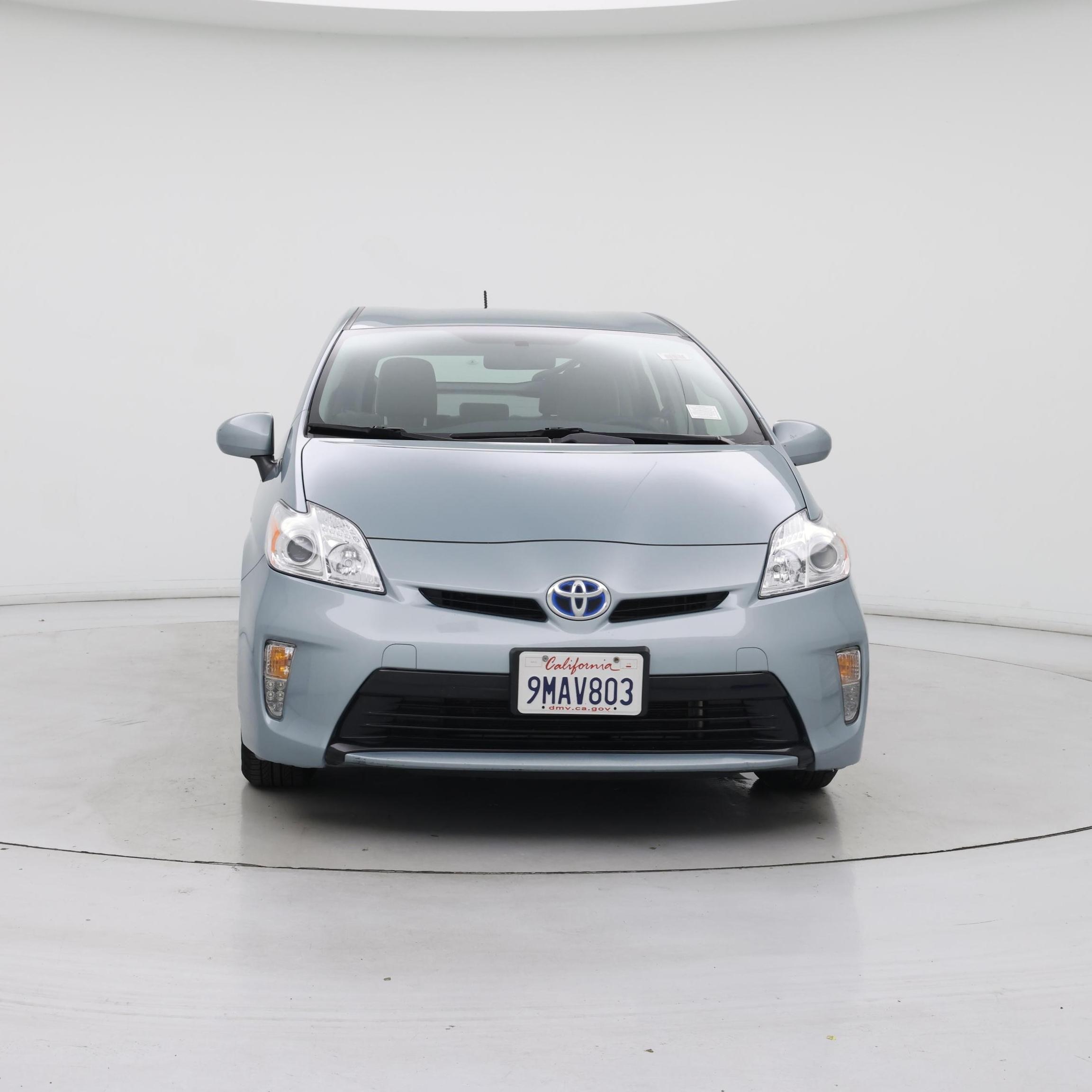 Thumbnail: 2015 Toyota Prius - 5