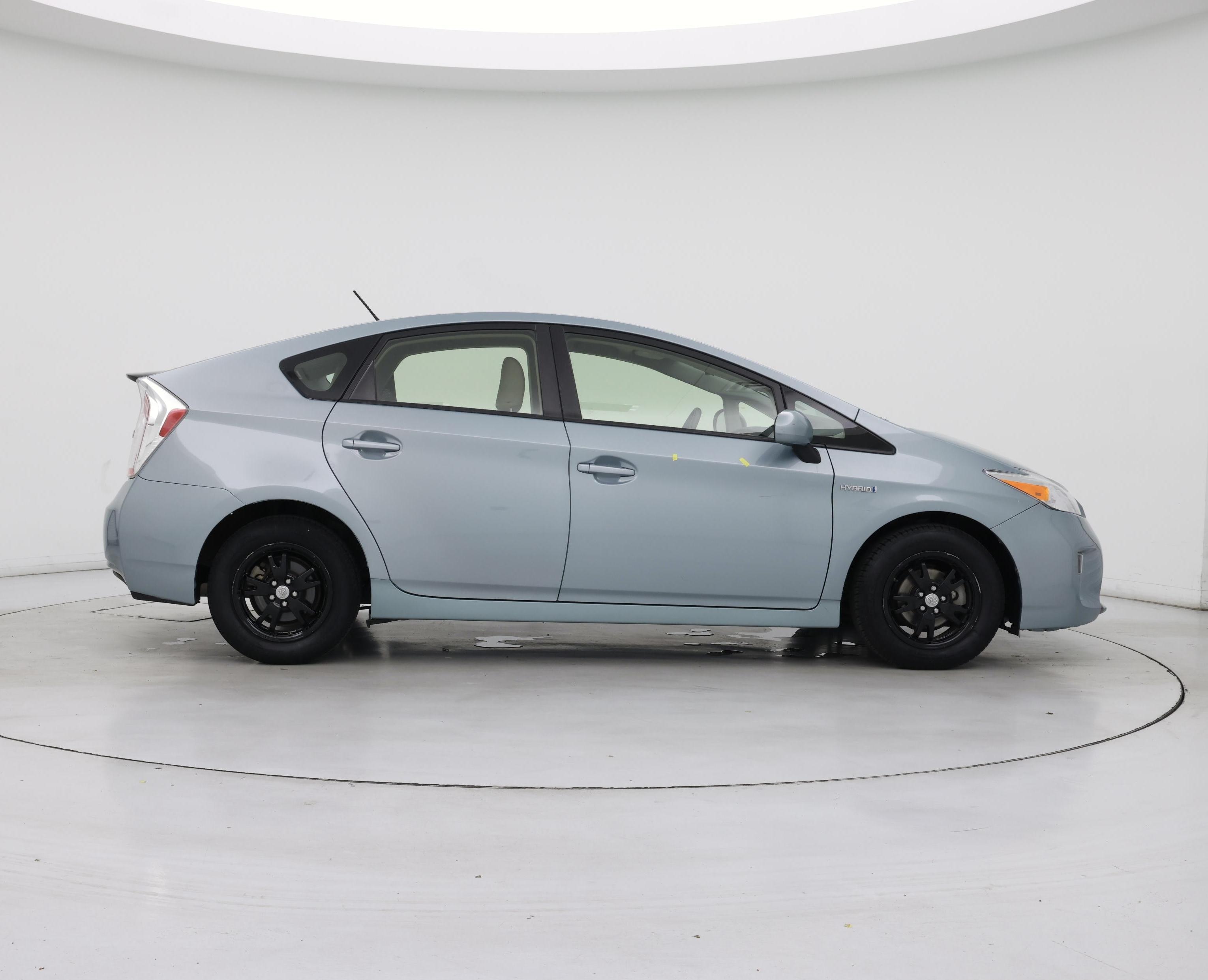 Thumbnail: 2015 Toyota Prius - 7