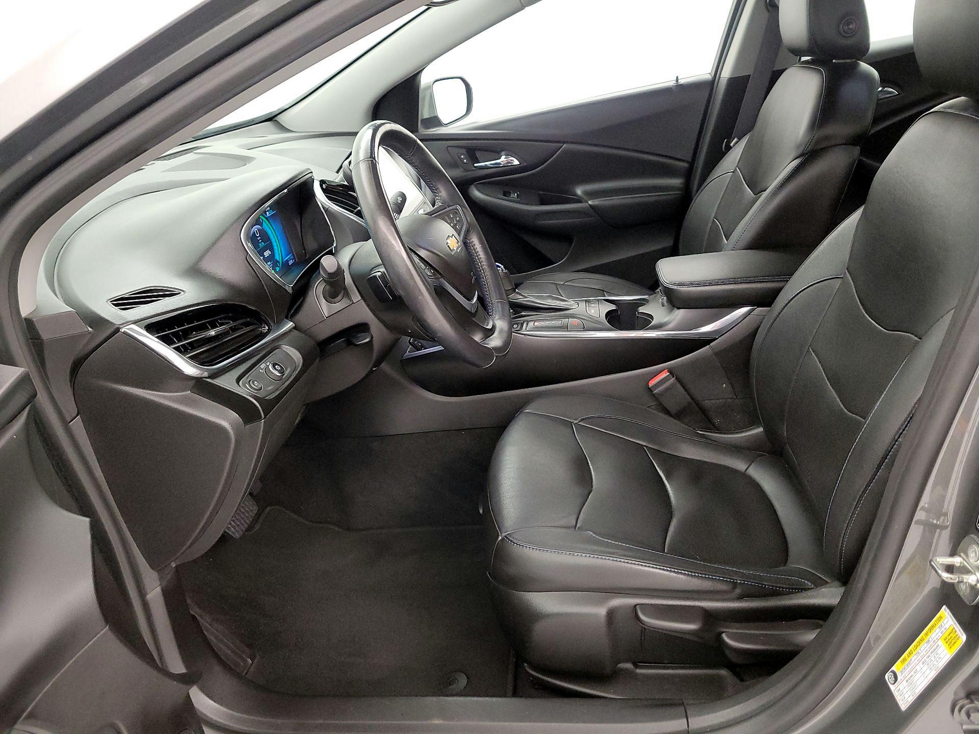 Thumbnail: 2016 Chevrolet Volt - 11