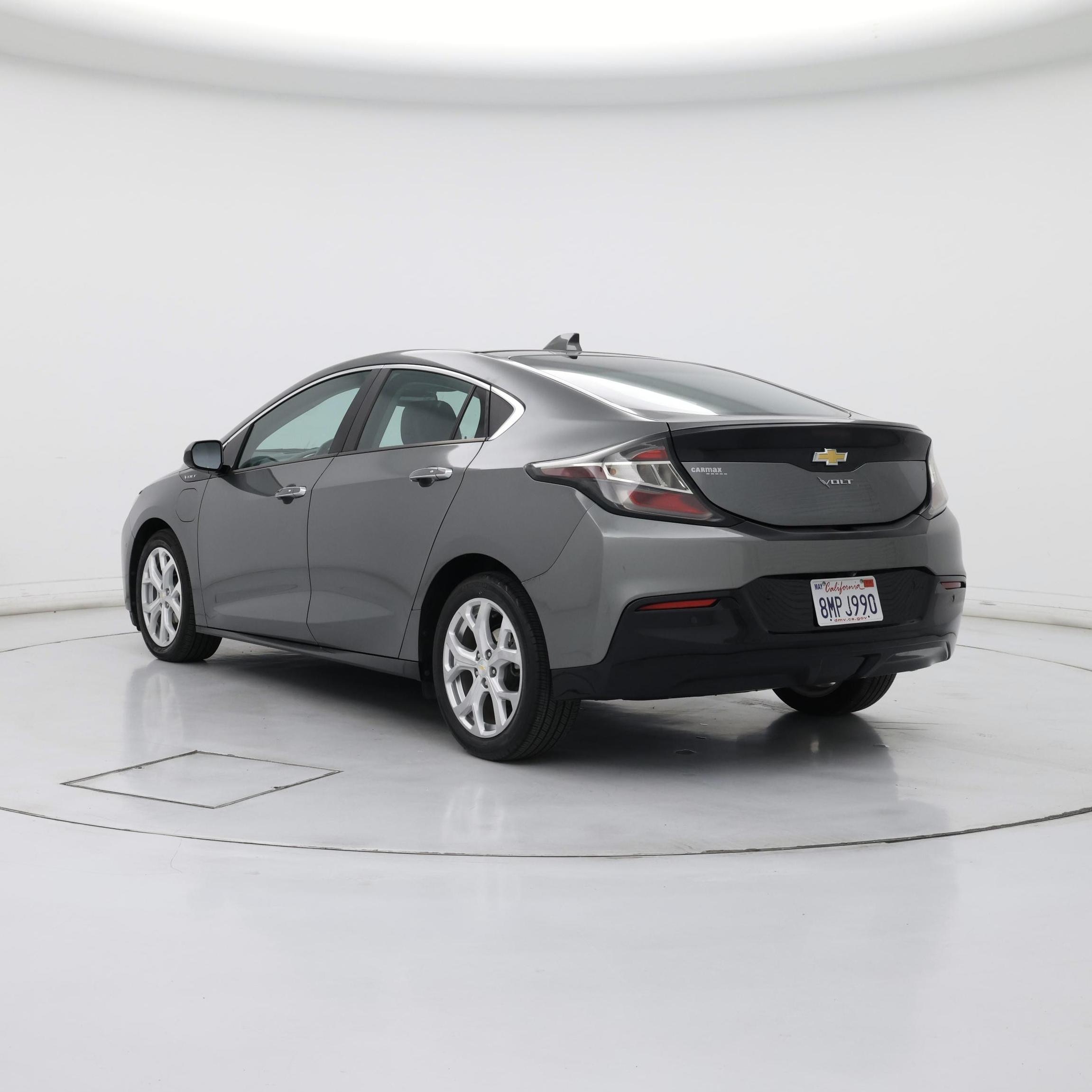 Thumbnail: 2016 Chevrolet Volt - 2