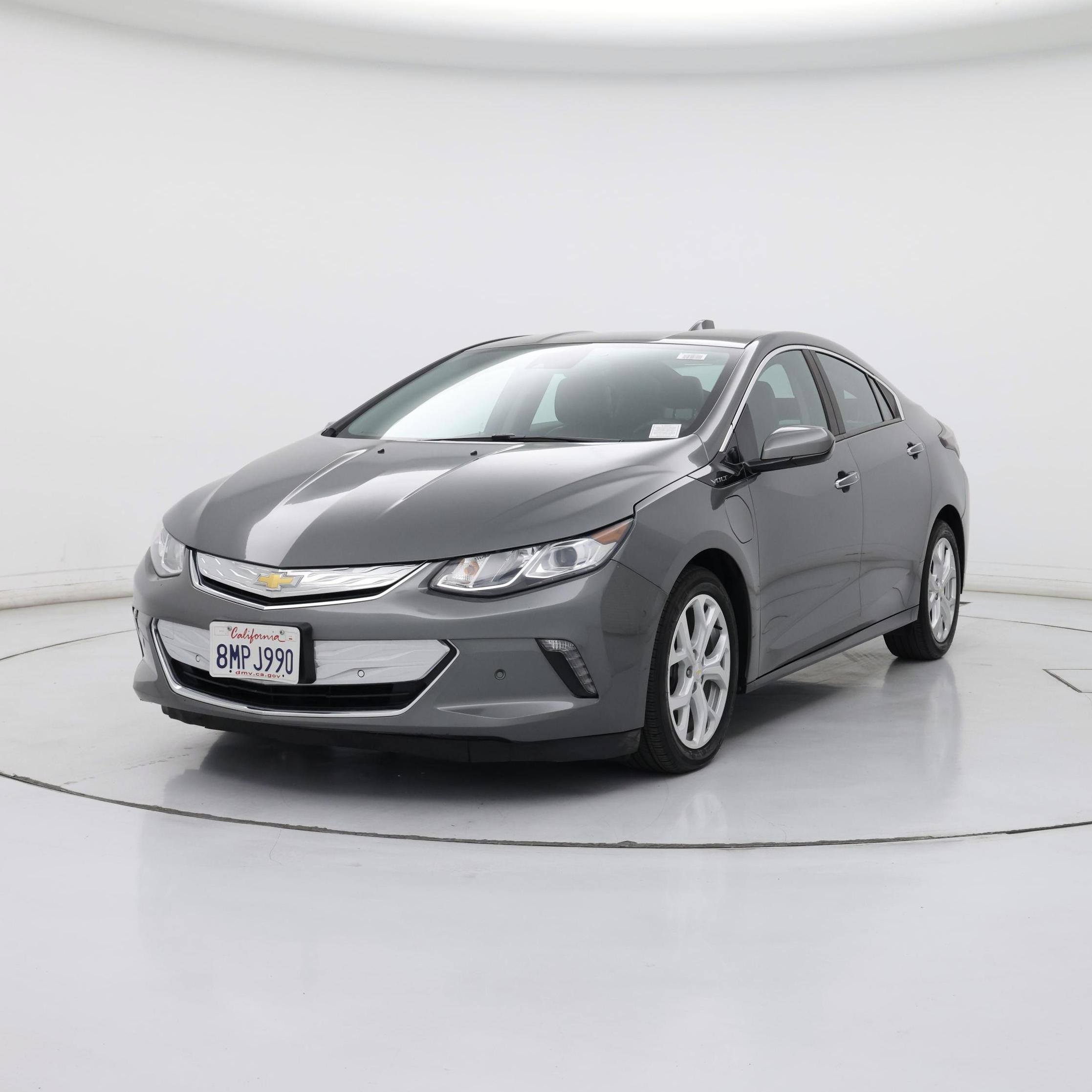 Thumbnail: 2016 Chevrolet Volt - 4