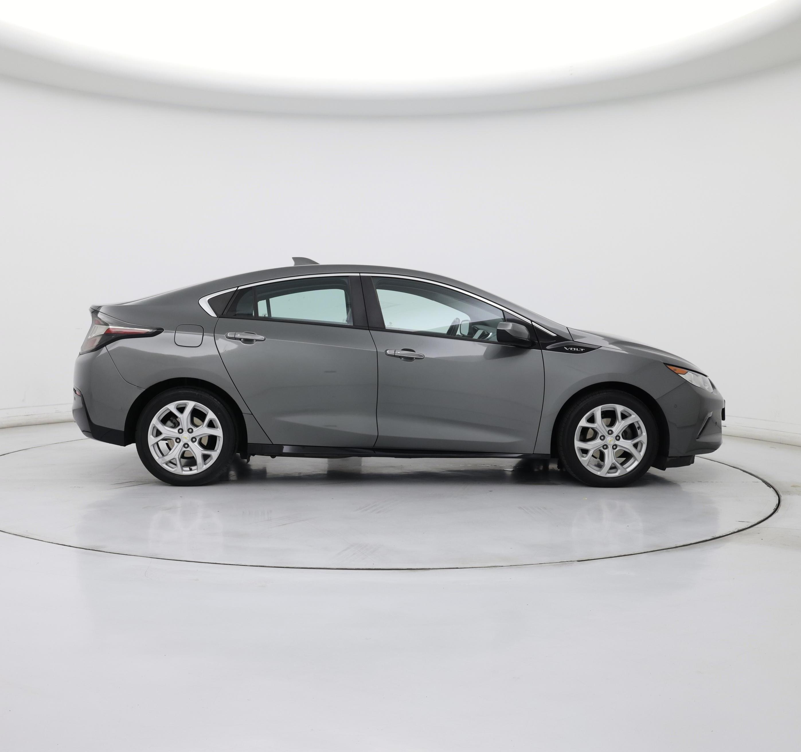 Thumbnail: 2016 Chevrolet Volt - 7