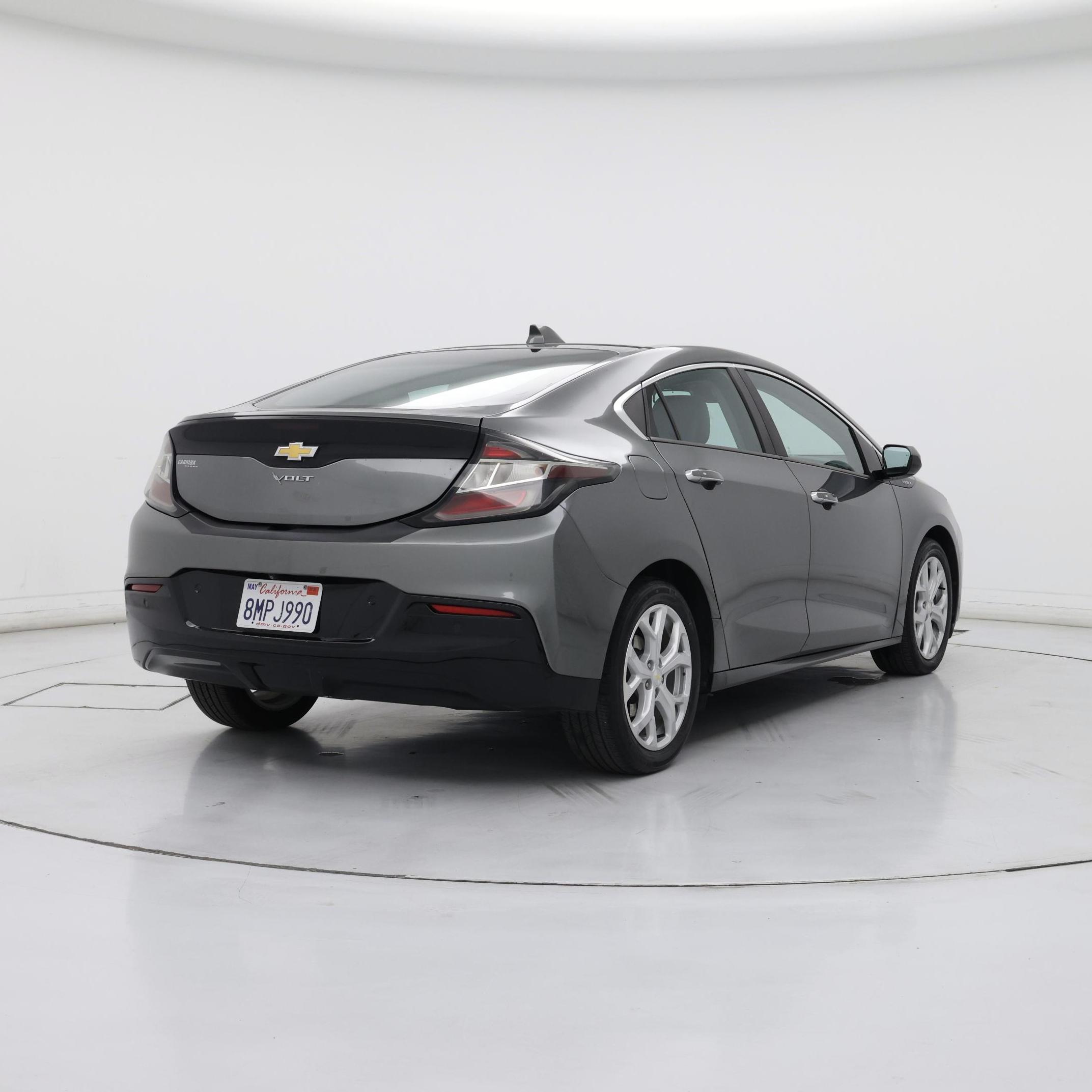 Thumbnail: 2016 Chevrolet Volt - 8