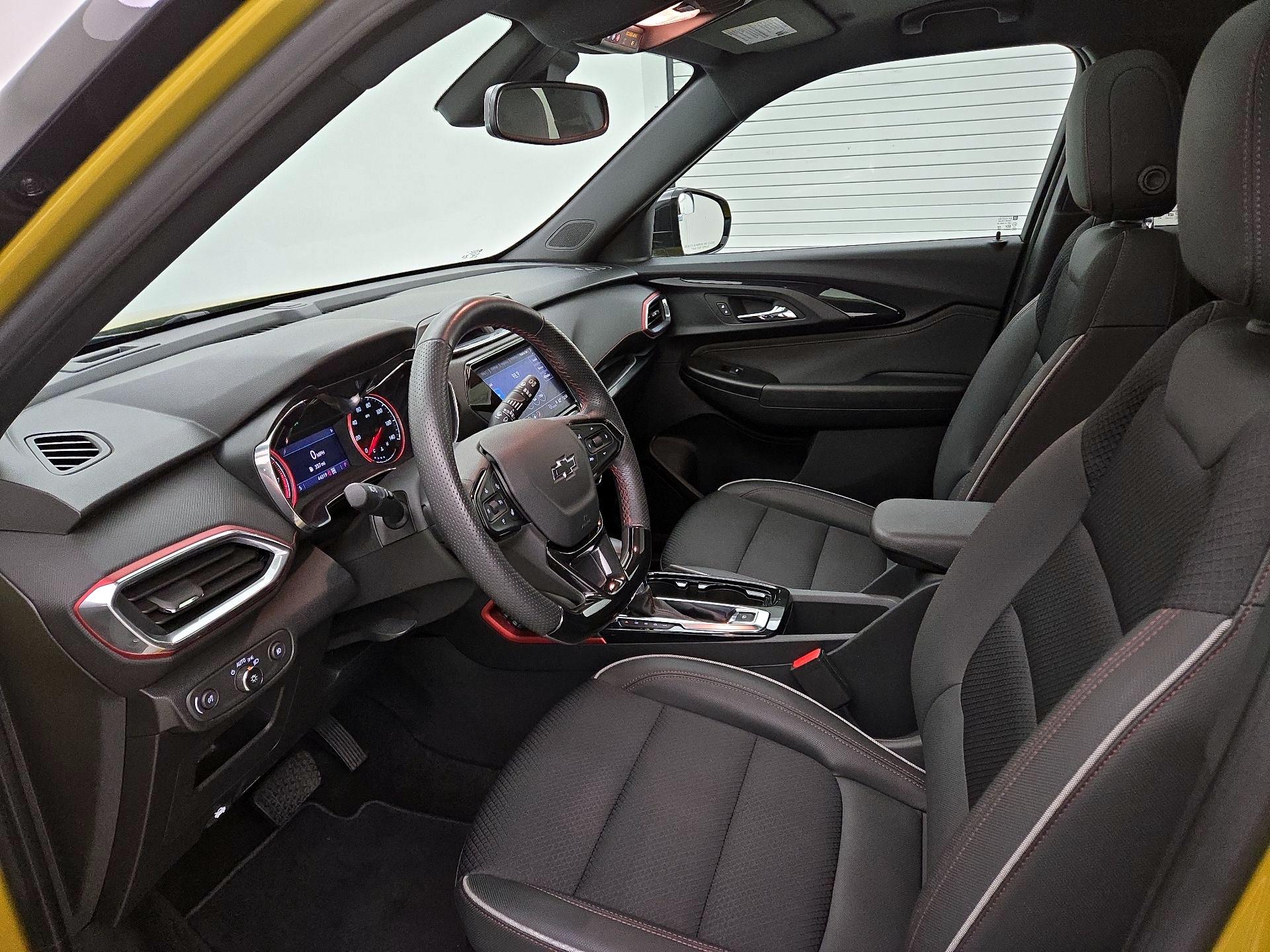 Thumbnail: 2023 Chevrolet TrailBlazer - 11