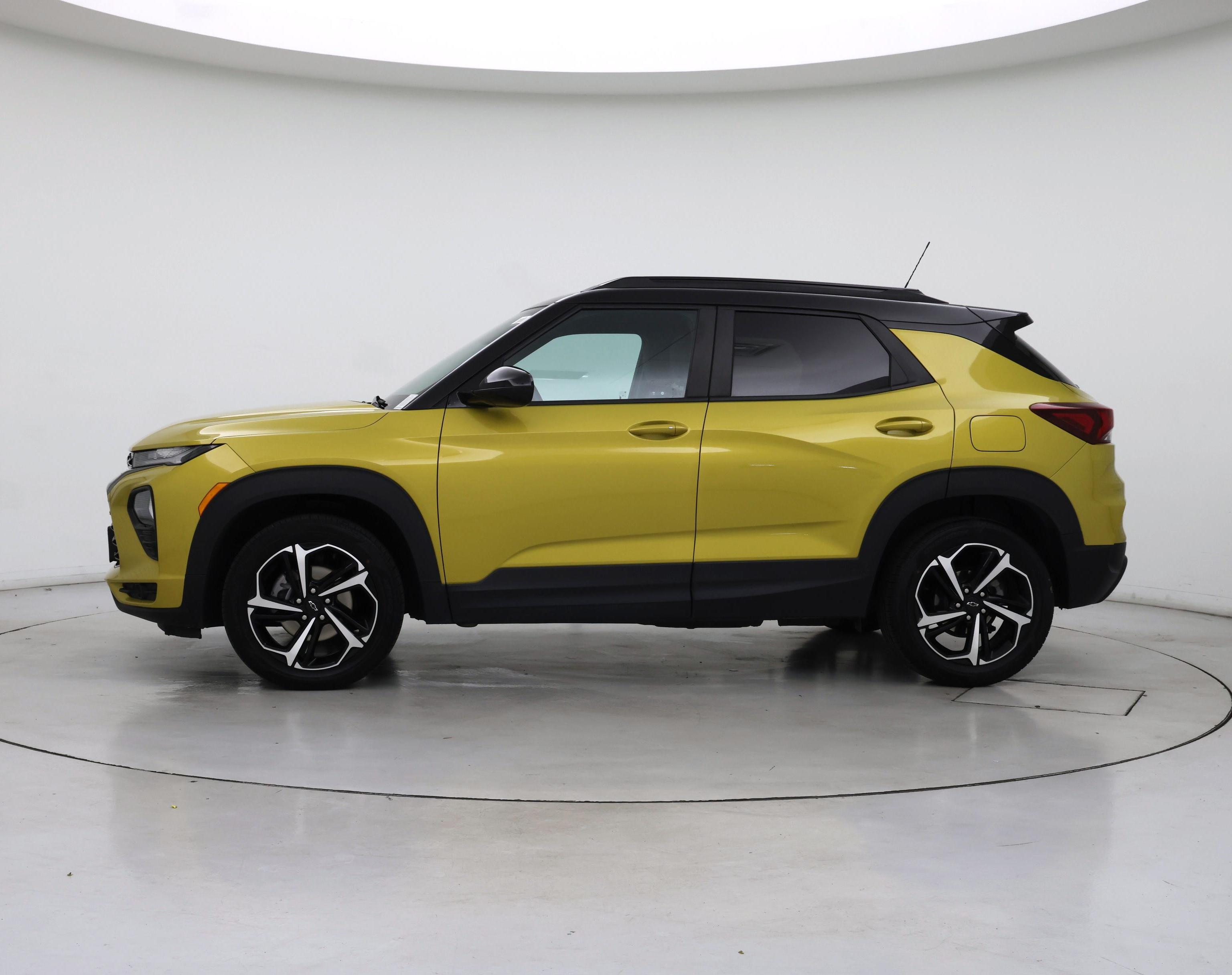 Thumbnail: 2023 Chevrolet TrailBlazer - 3