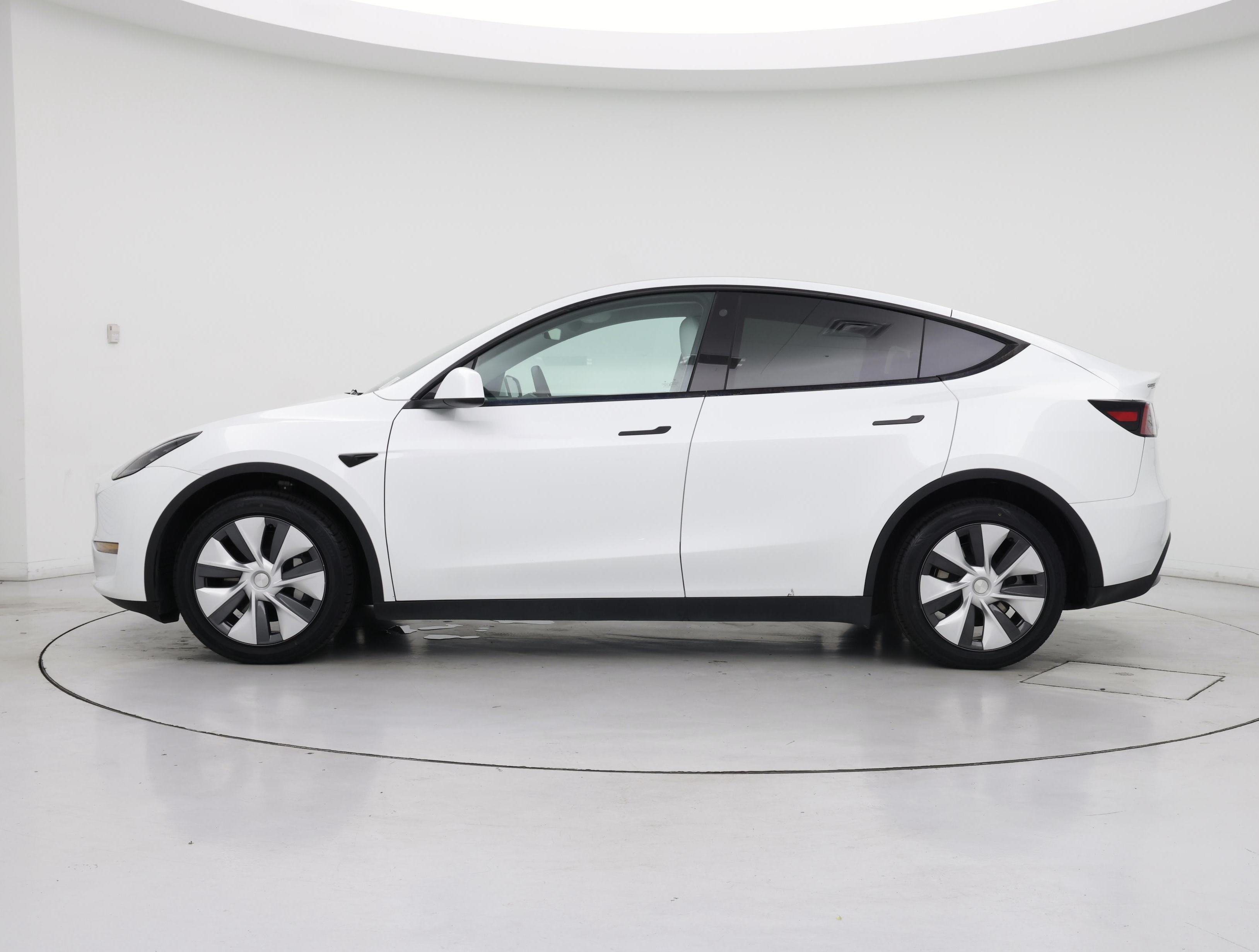 Thumbnail: 2023 Tesla Model Y - 3
