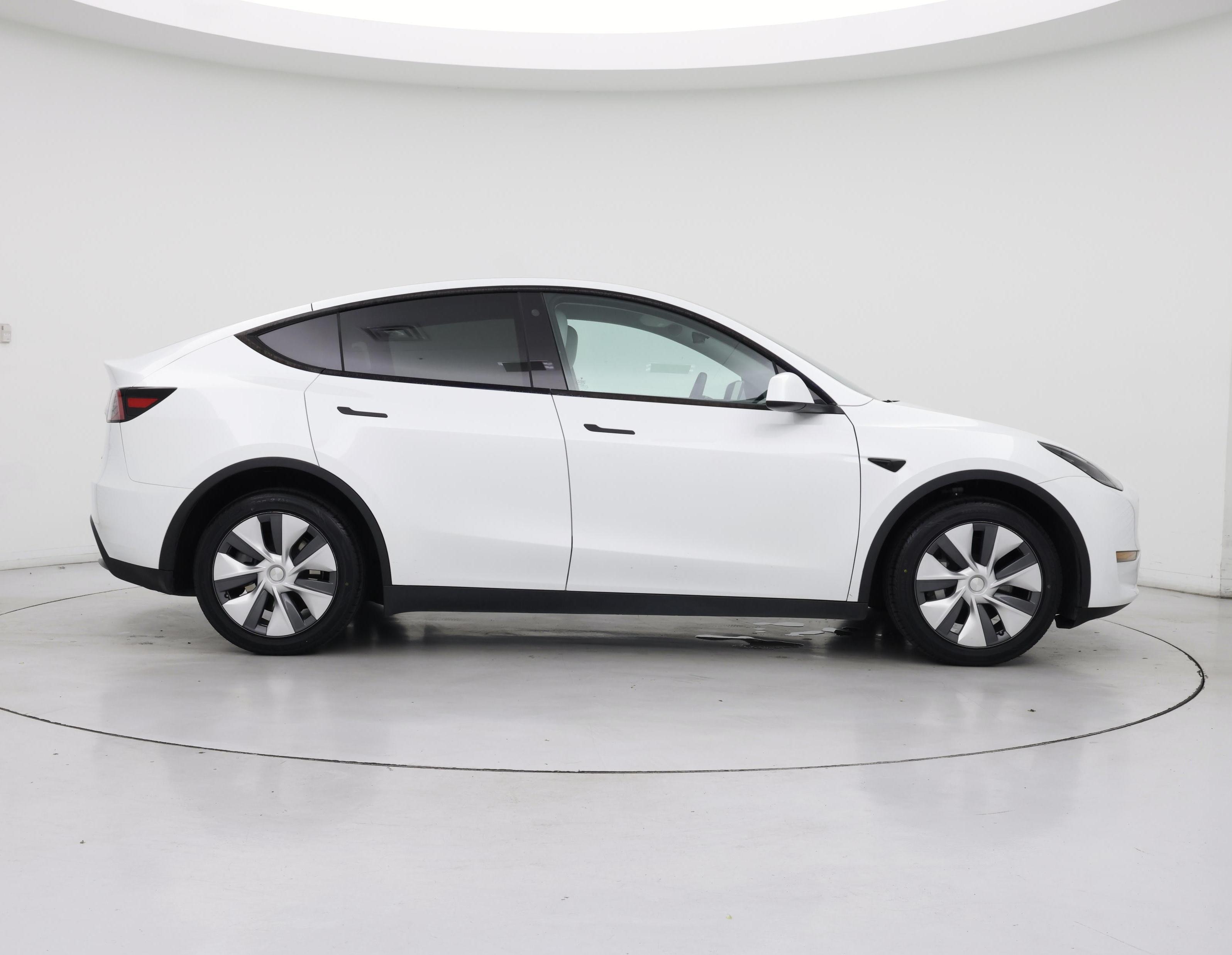 Thumbnail: 2023 Tesla Model Y - 7