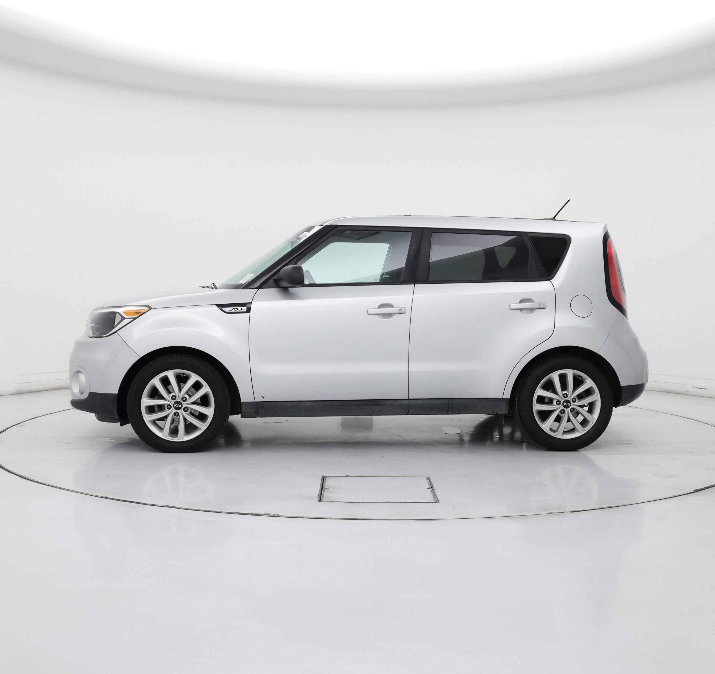 Thumbnail: 2018 Kia Soul - 3