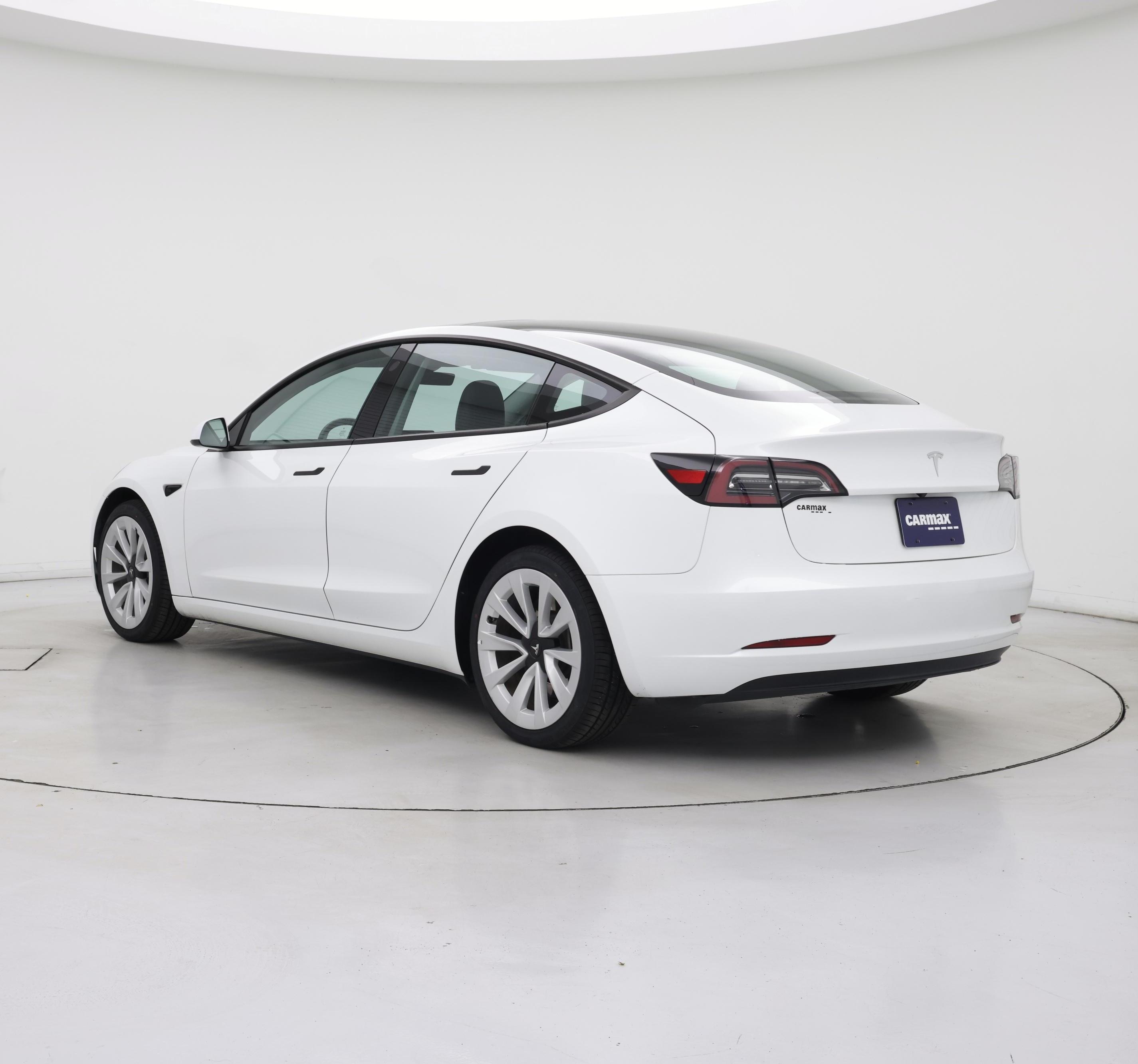 Thumbnail: 2023 Tesla Model 3 - 2