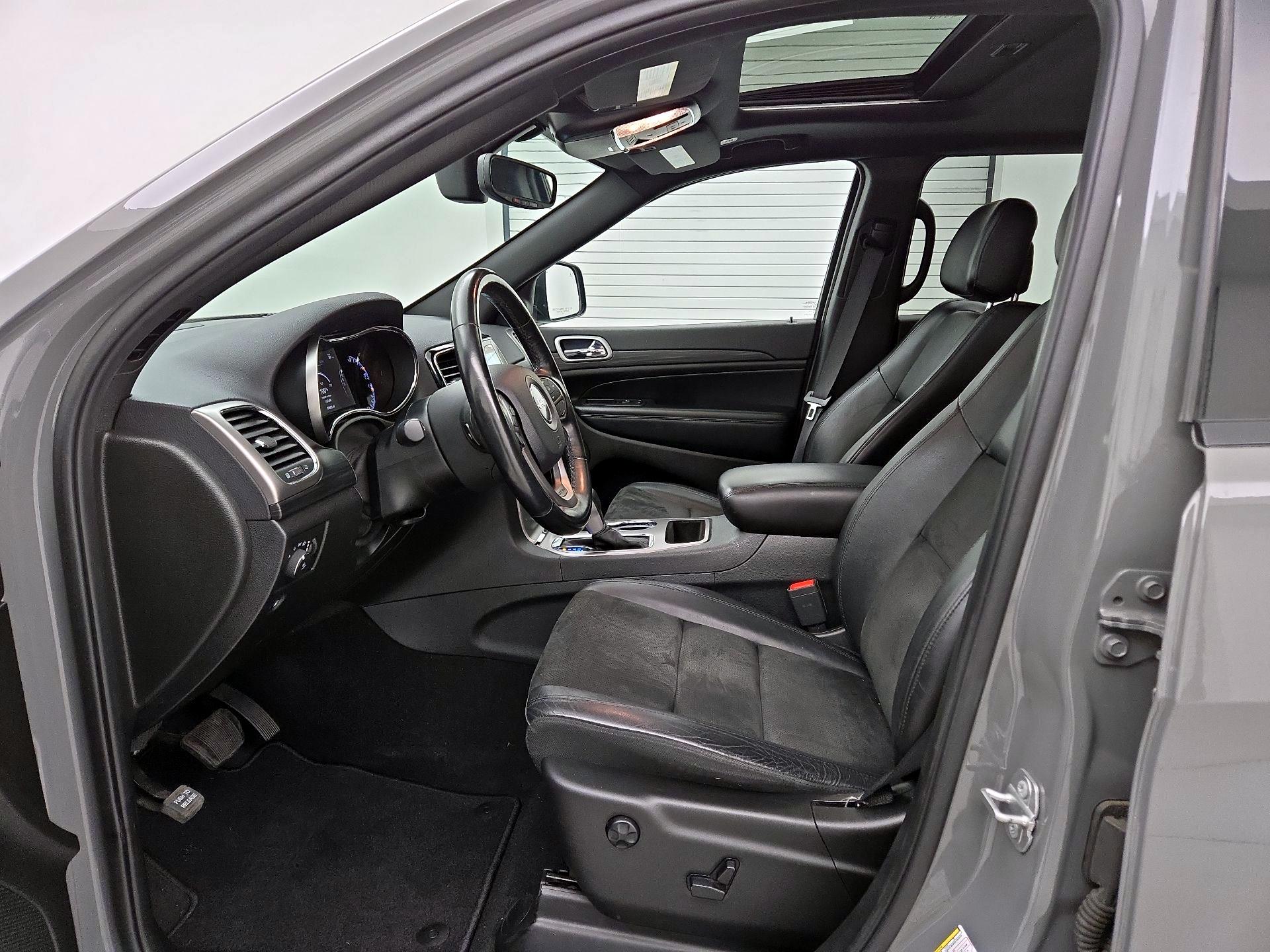 Thumbnail: 2020 Jeep Grand Cherokee - 11