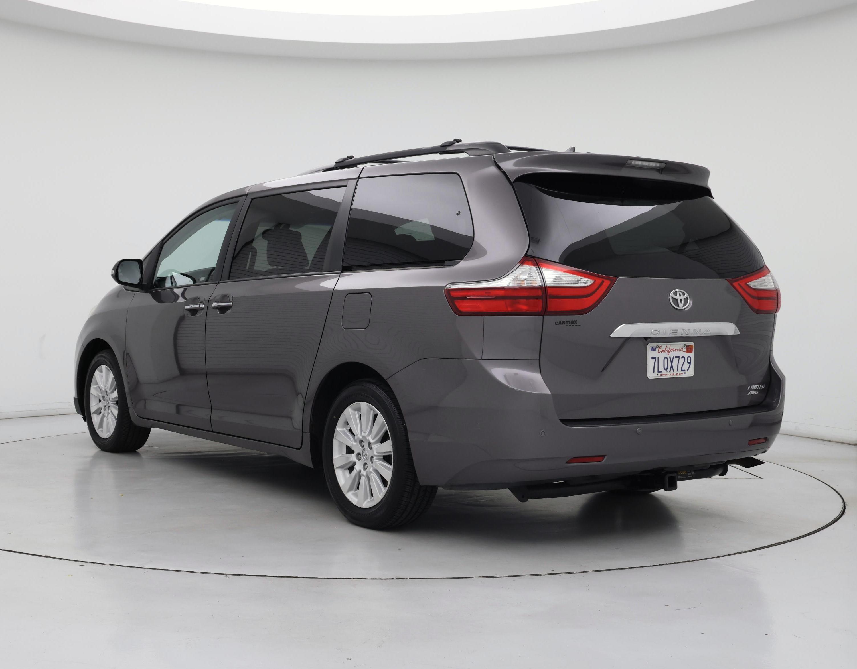 Thumbnail: 2015 Toyota Sienna - 2