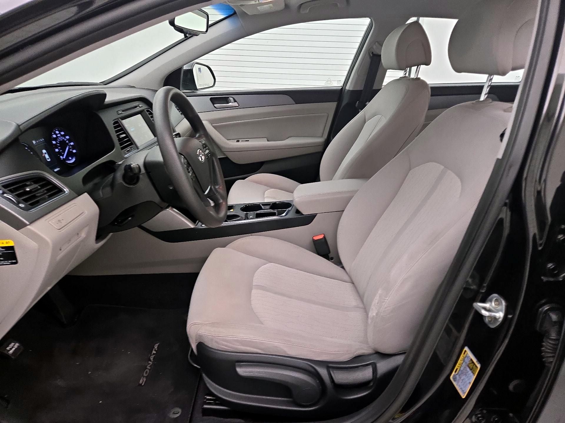 Thumbnail: 2017 Hyundai Sonata - 11