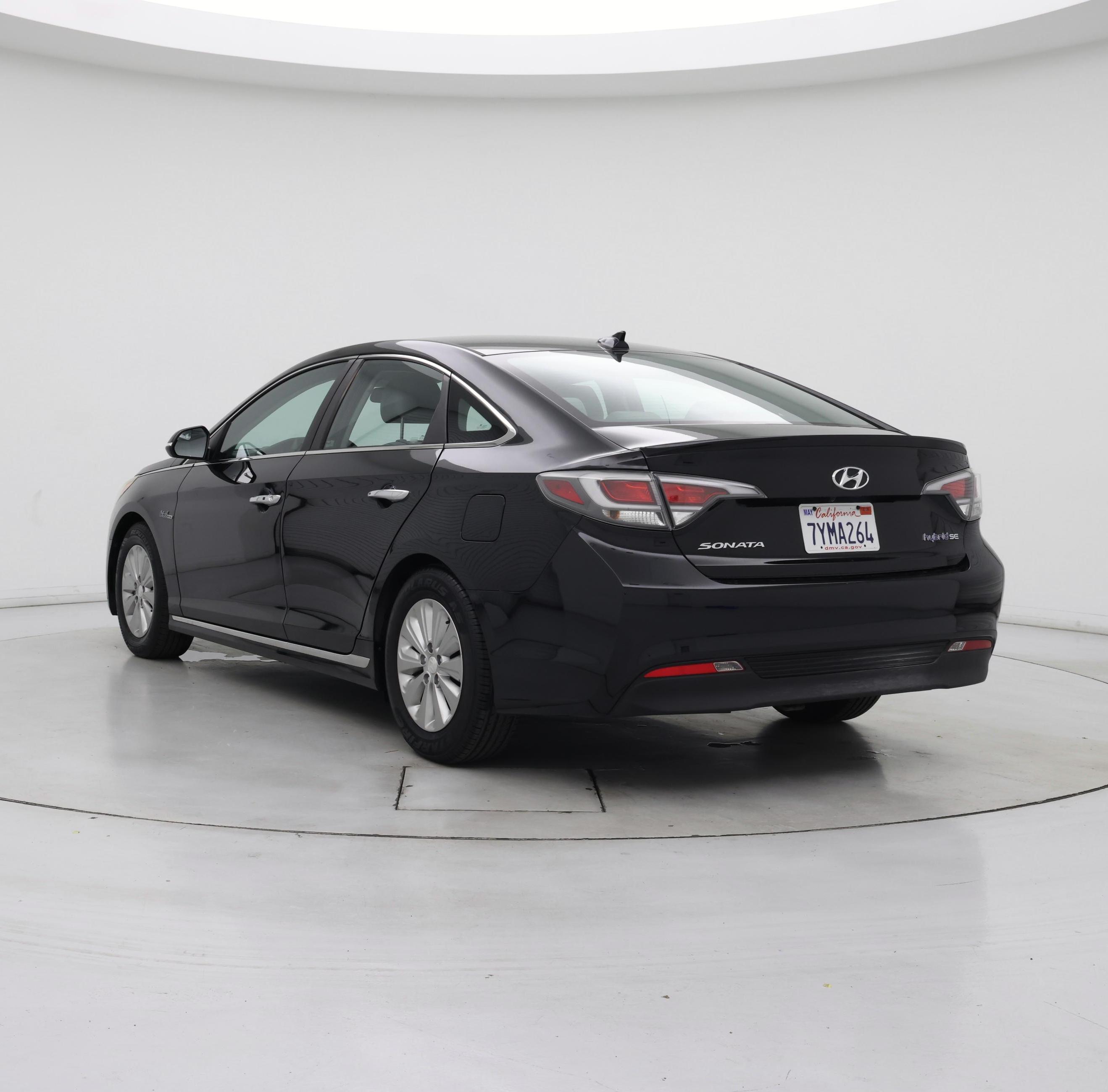 Thumbnail: 2017 Hyundai Sonata - 2