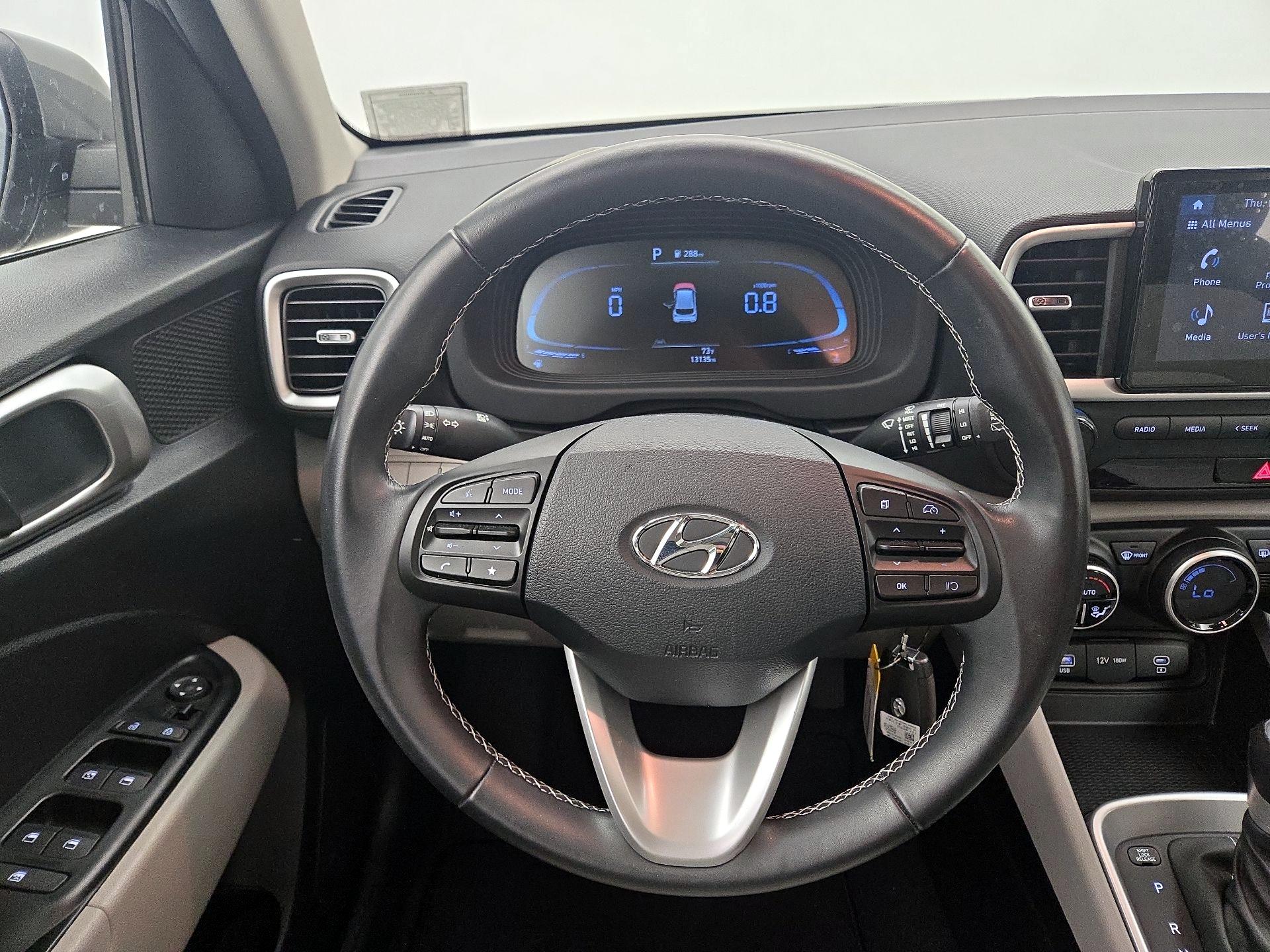 Thumbnail: 2023 Hyundai Venue - 10