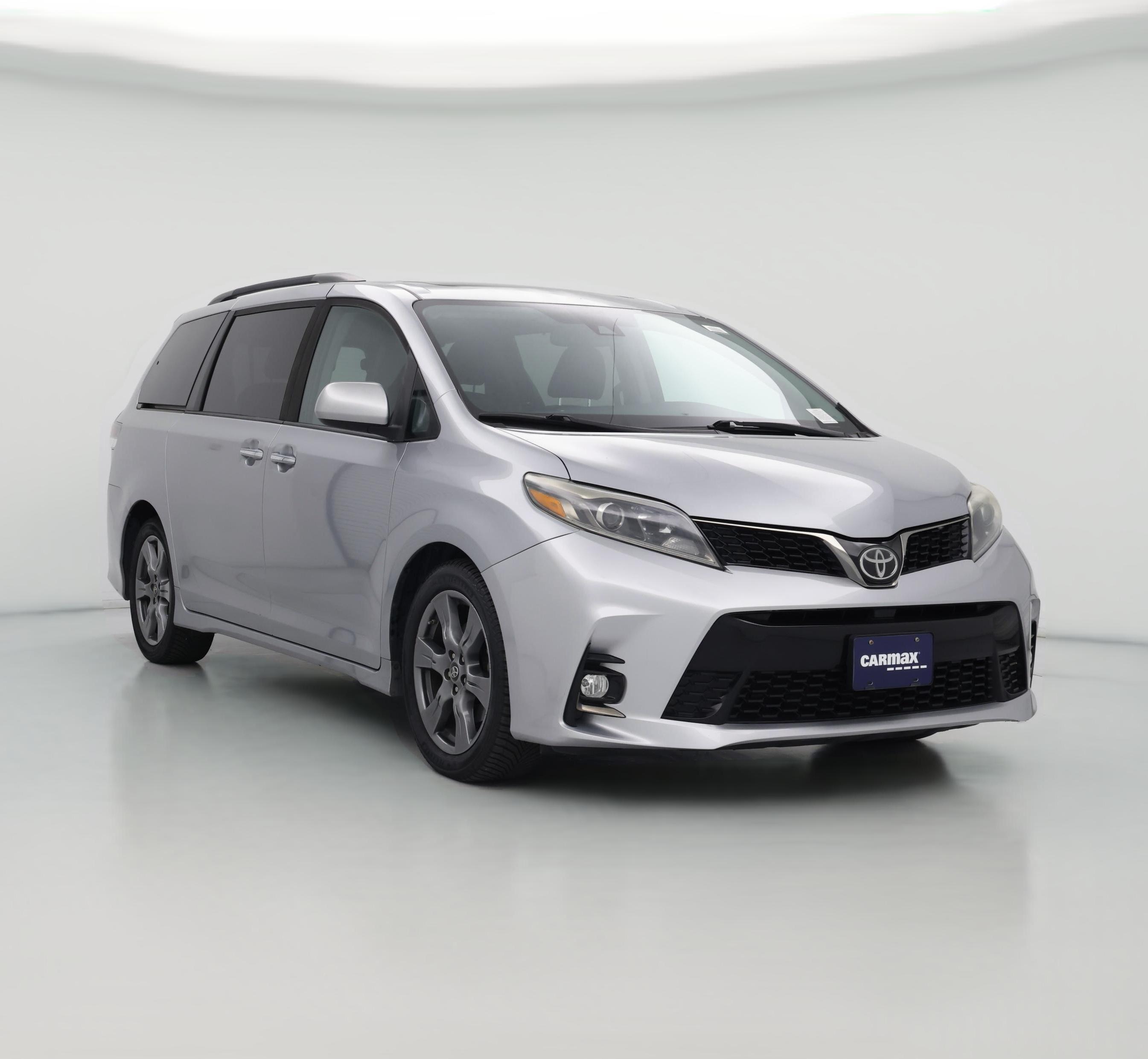 Thumbnail: 2018 Toyota Sienna - 1