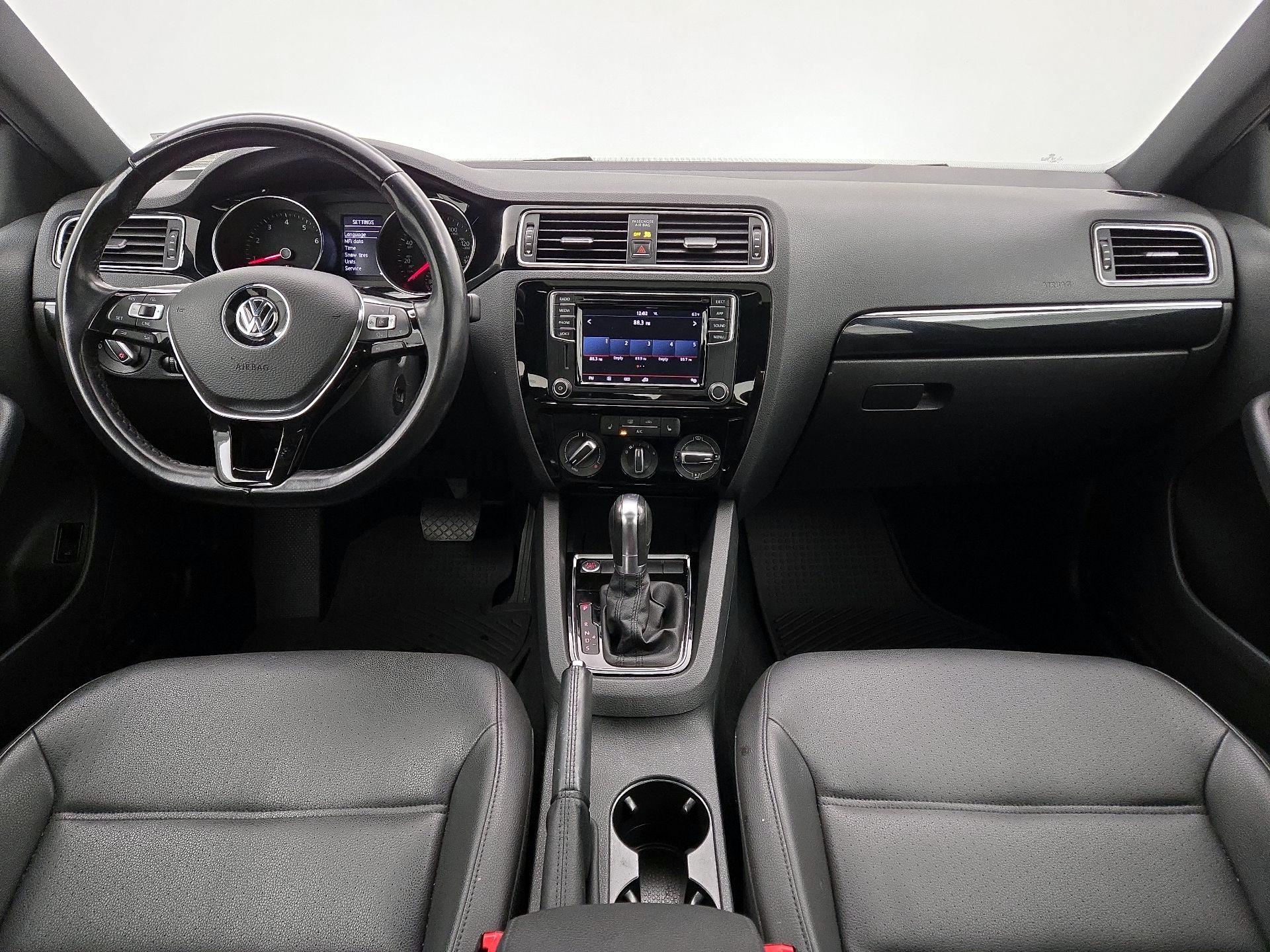 Thumbnail: 2018 Volkswagen Jetta - 9