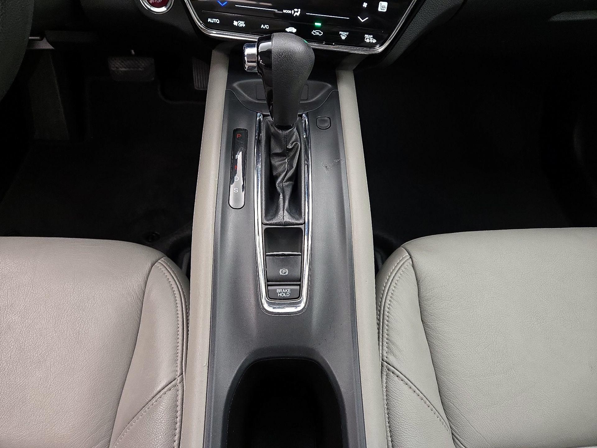 Thumbnail: 2017 Honda HR-V - 17