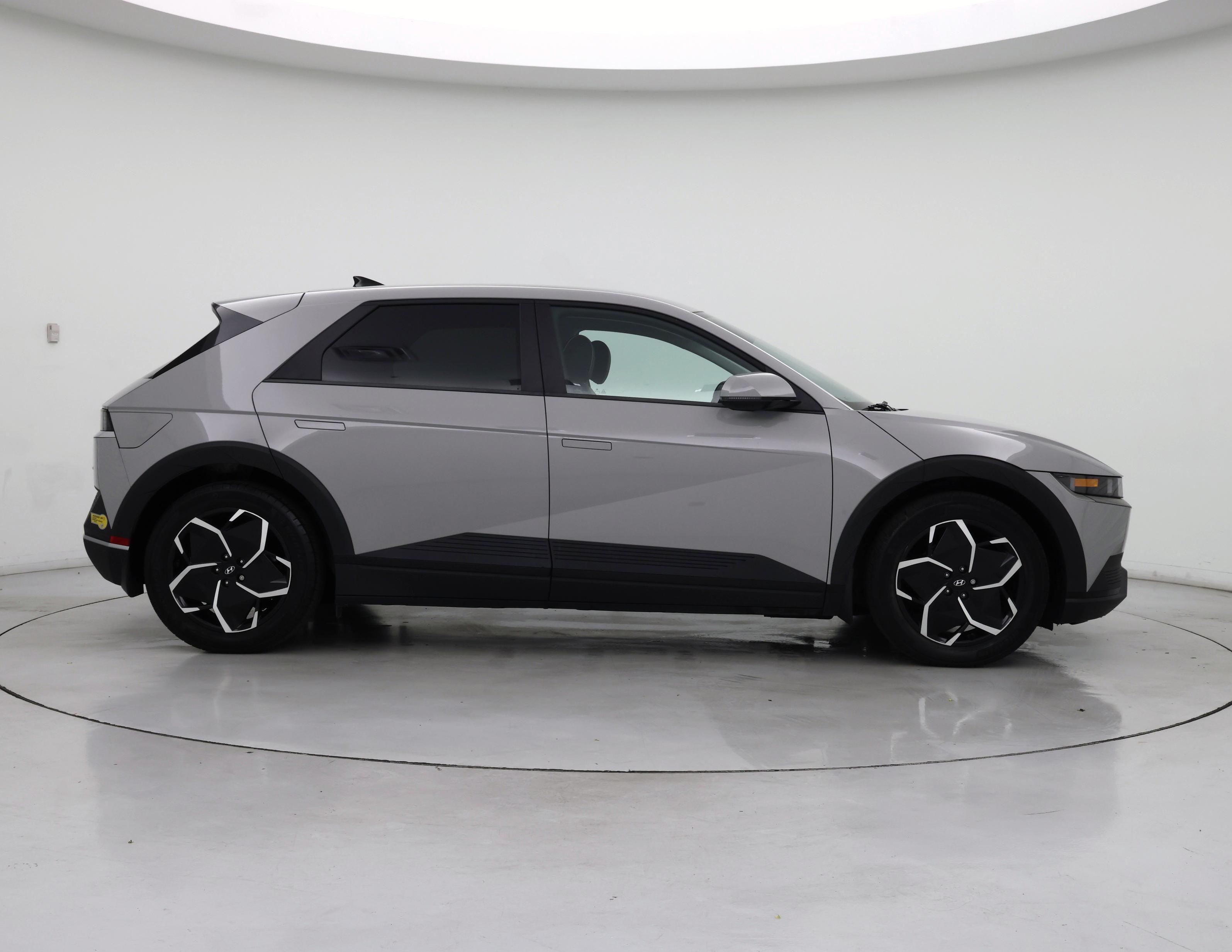 Thumbnail: 2022 Hyundai Ioniq 5 - 7