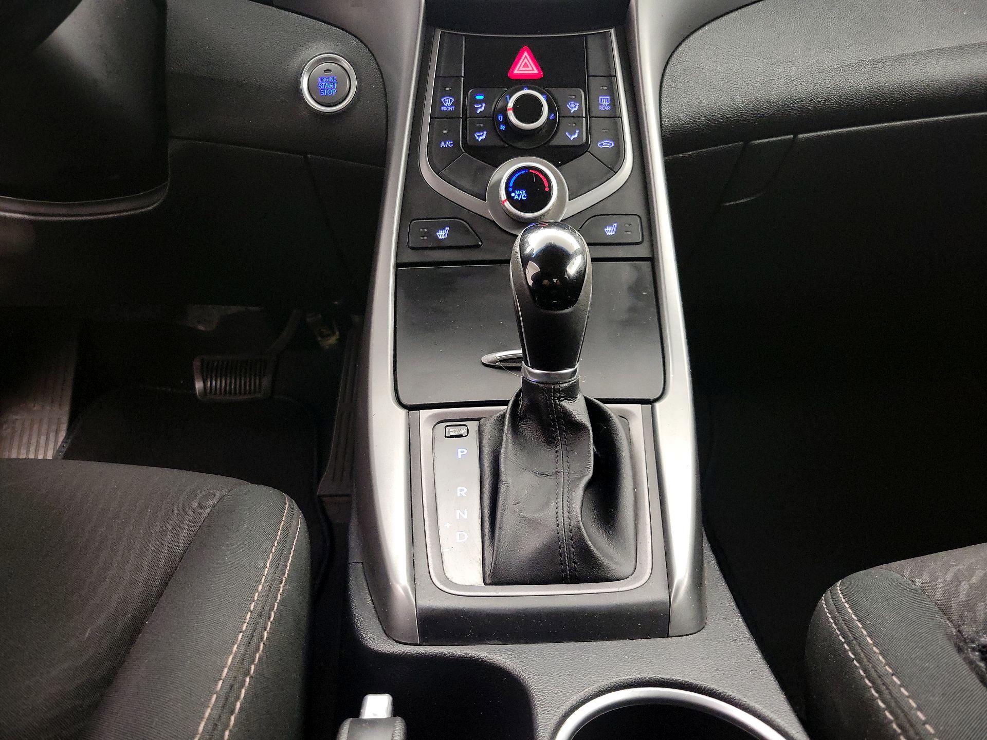 Thumbnail: 2016 Hyundai Elantra - 17