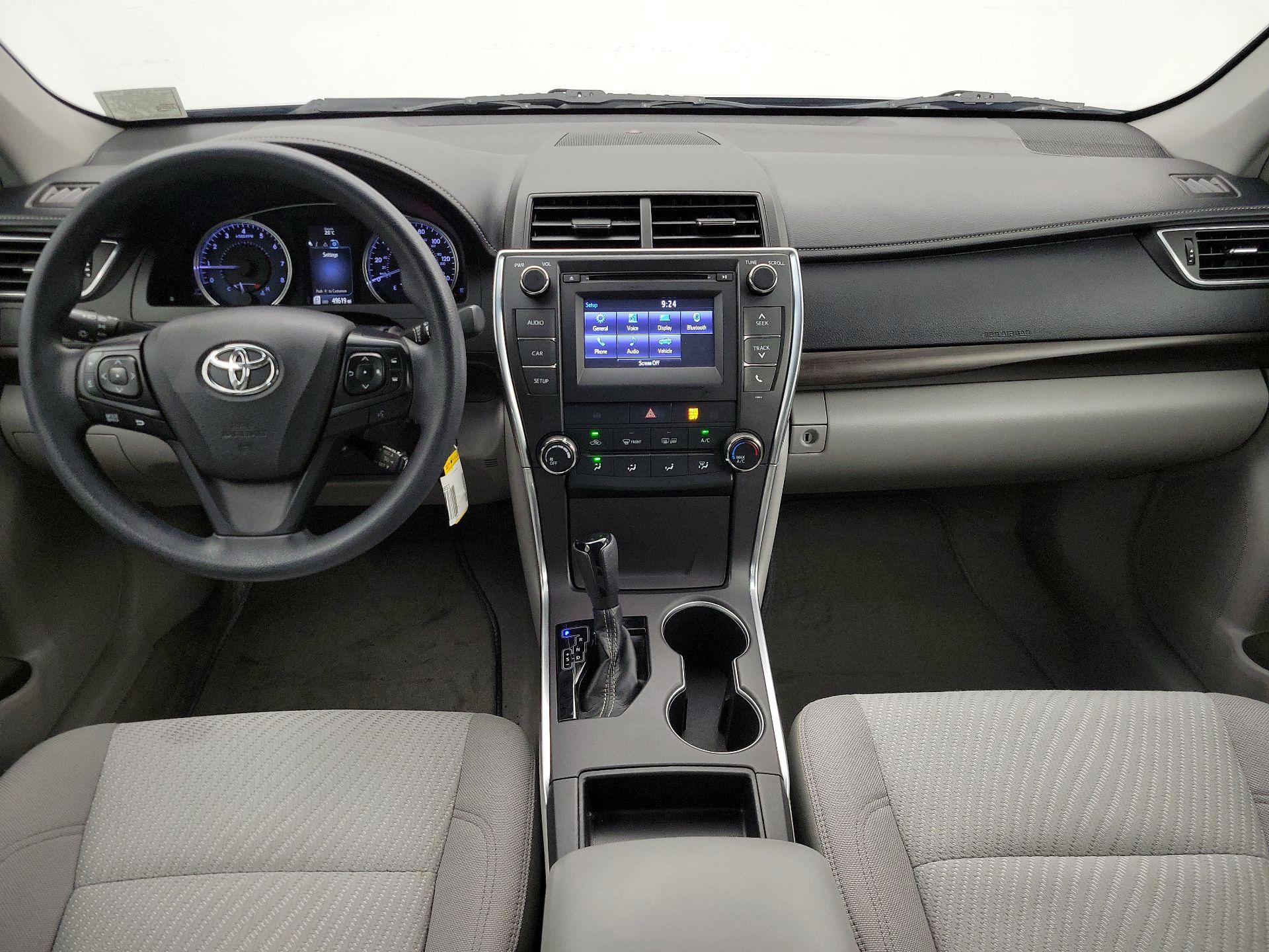 Thumbnail: 2017 Toyota Camry - 9
