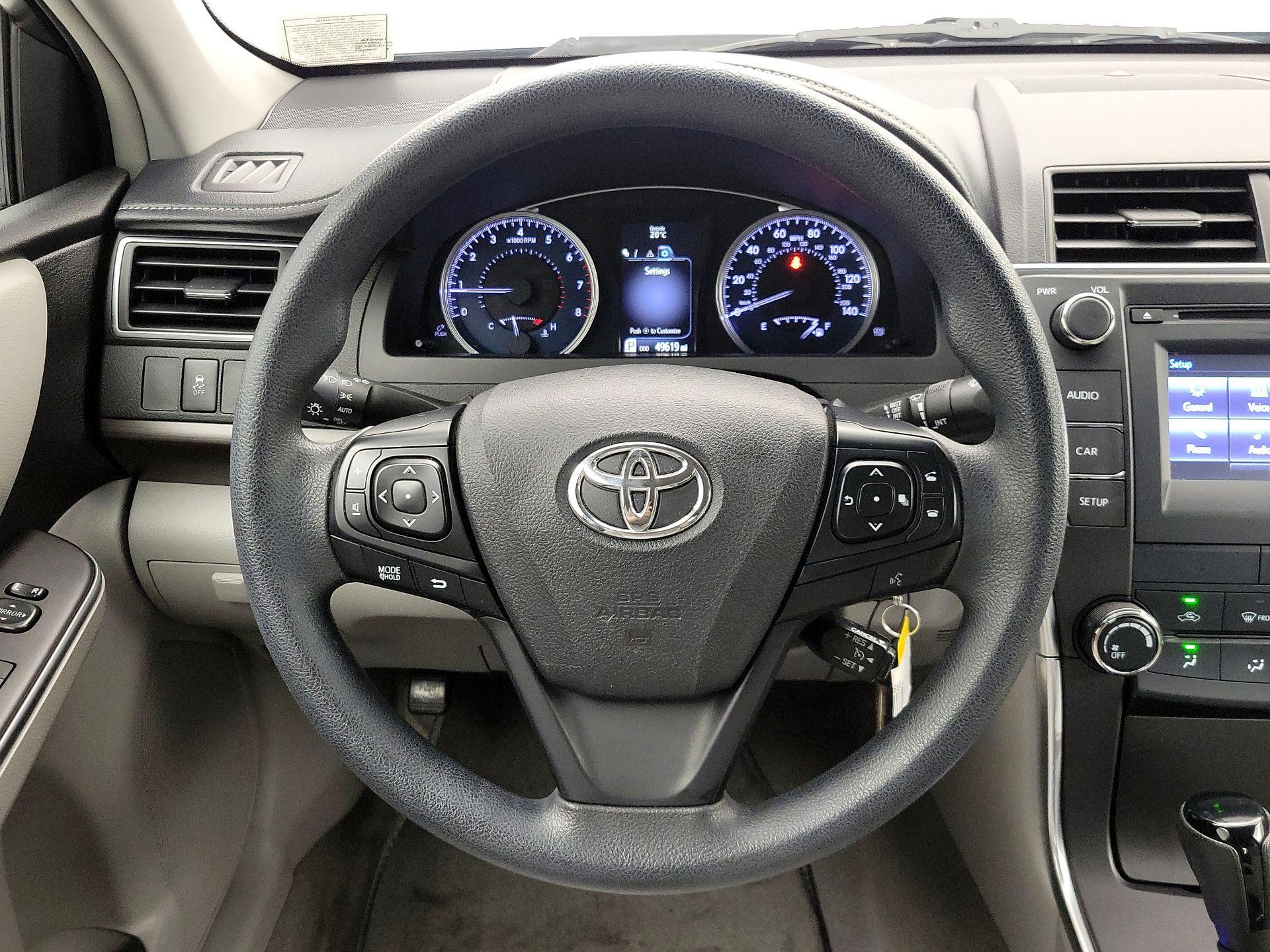 Thumbnail: 2017 Toyota Camry - 10