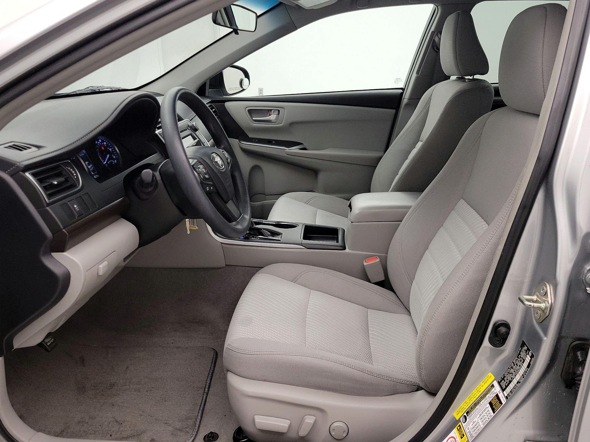 Thumbnail: 2017 Toyota Camry - 11