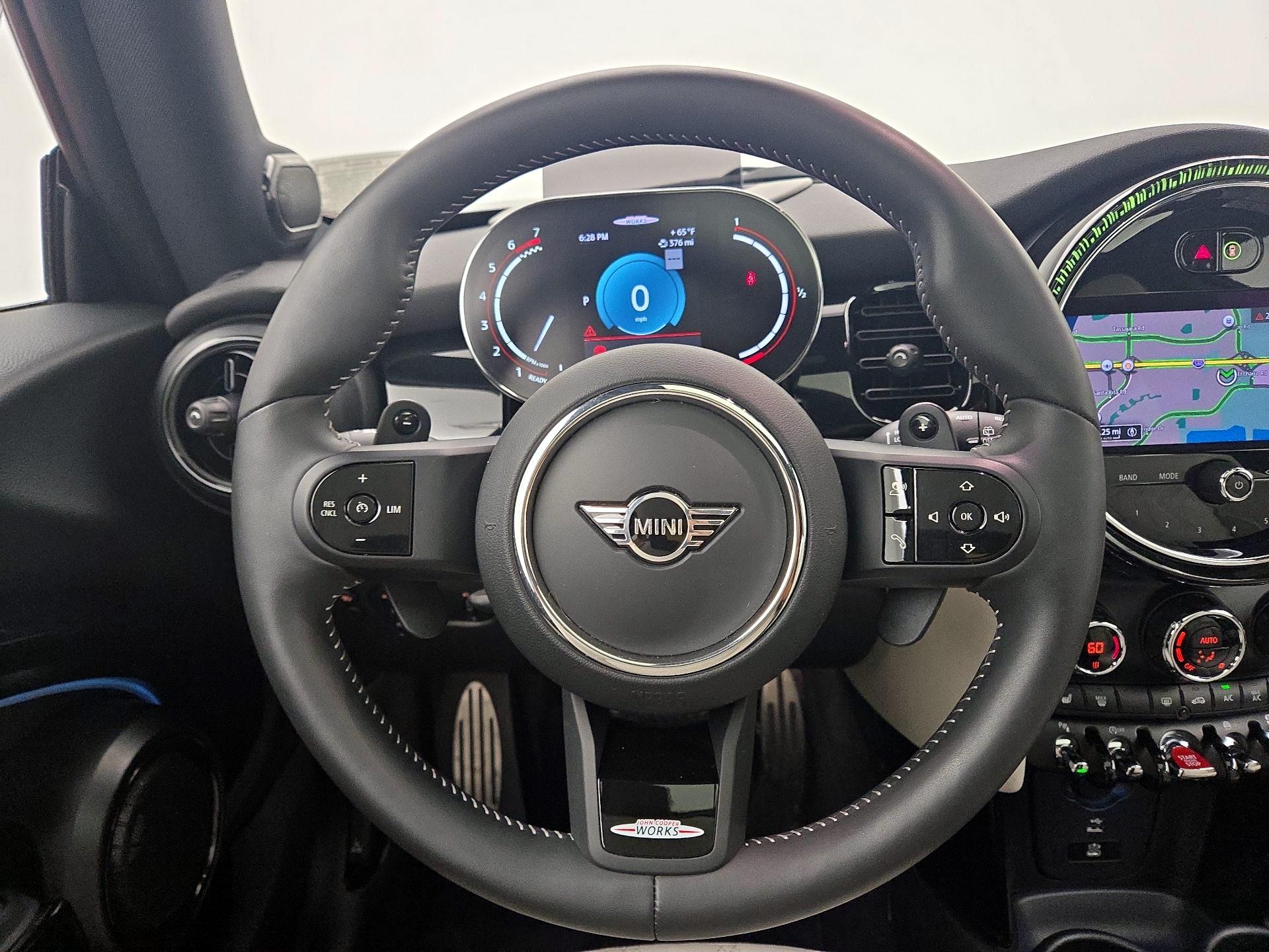 Thumbnail: 2024 MINI Cooper Hardtop - 10