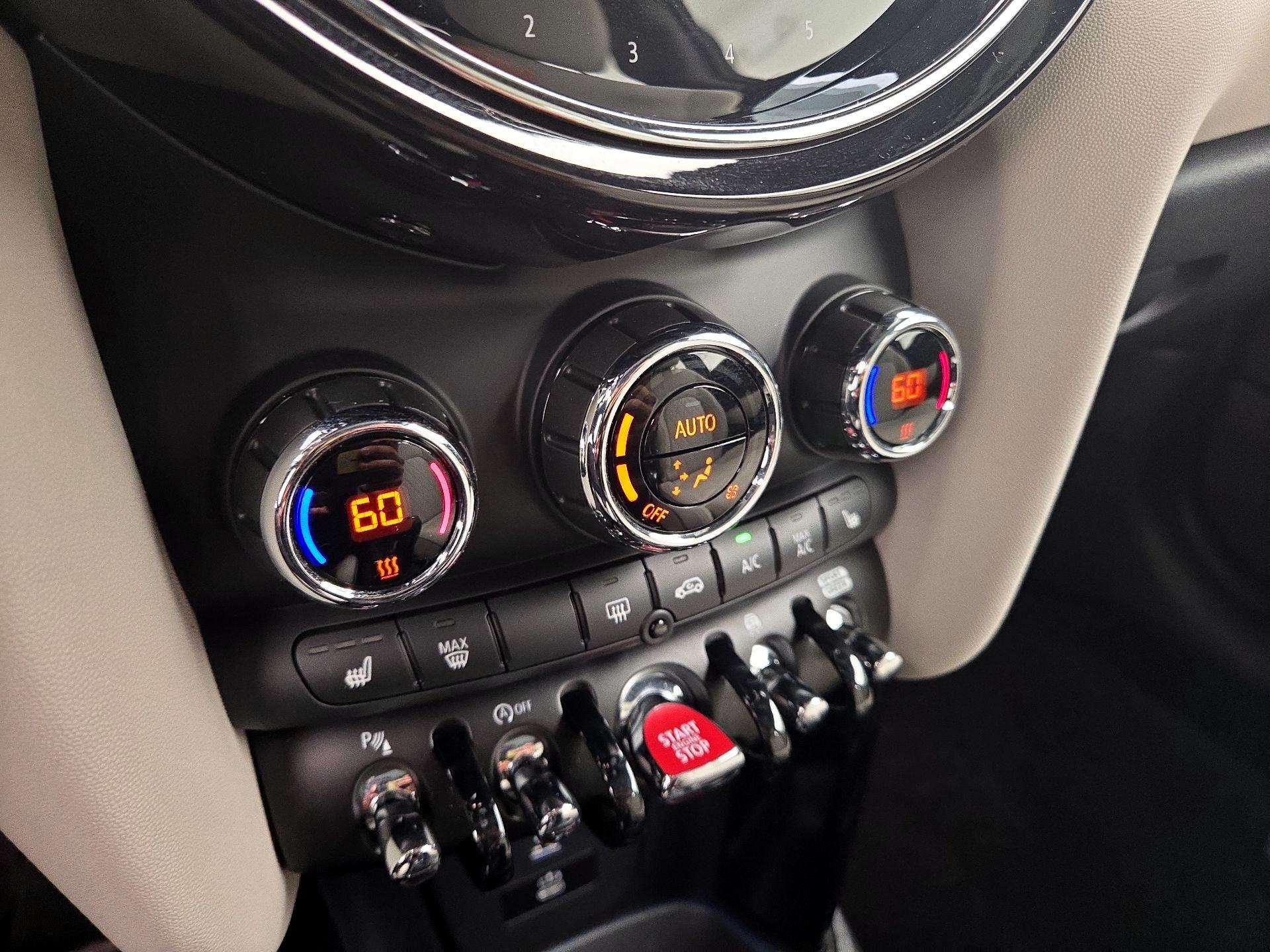 Thumbnail: 2024 MINI Cooper Hardtop - 17