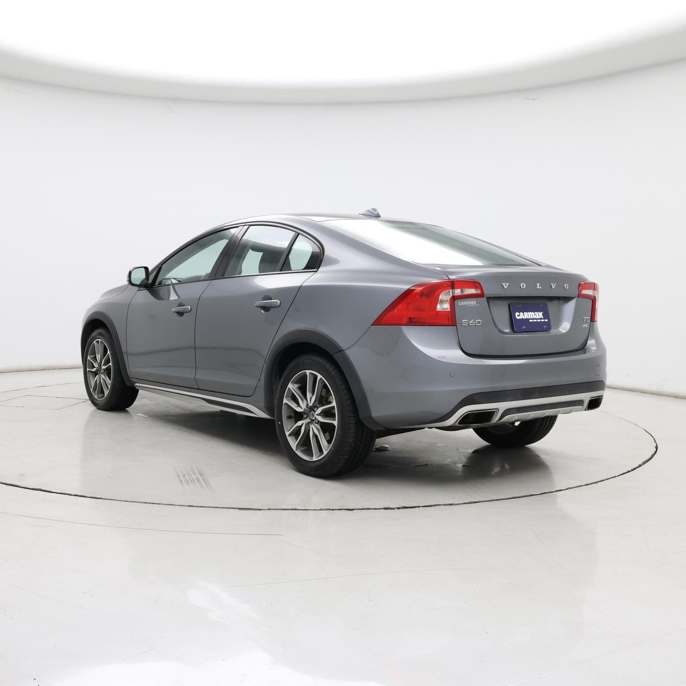 Thumbnail: 2017 Volvo S60 - 2