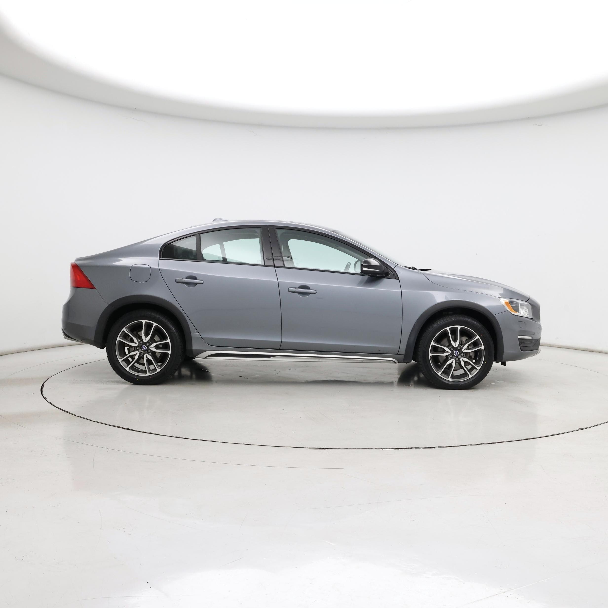 Thumbnail: 2017 Volvo S60 - 7