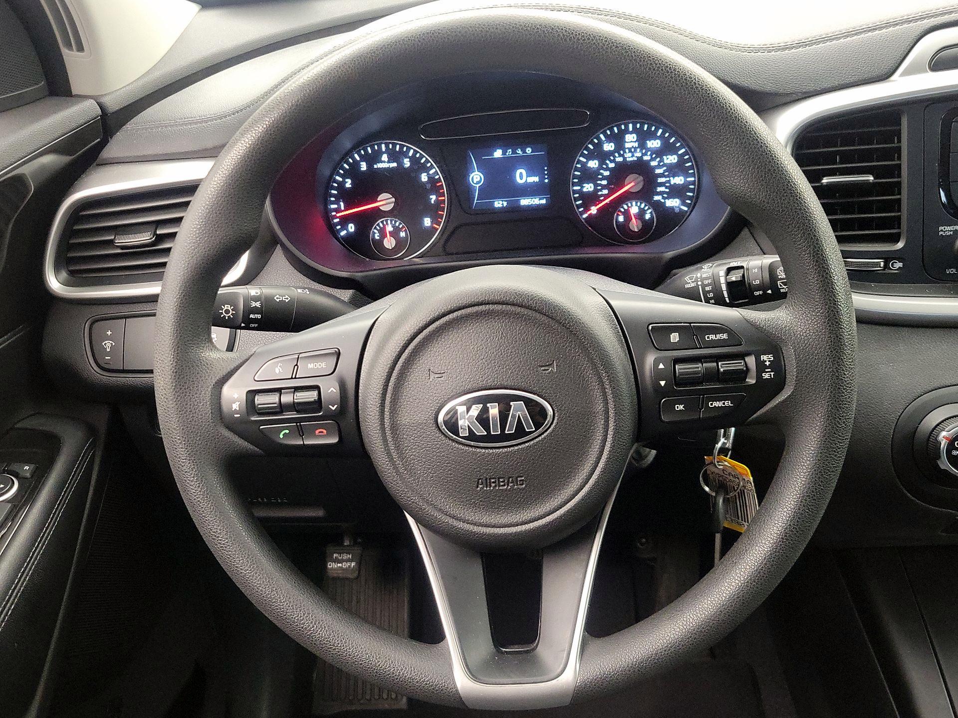 Thumbnail: 2017 Kia Sorento - 10