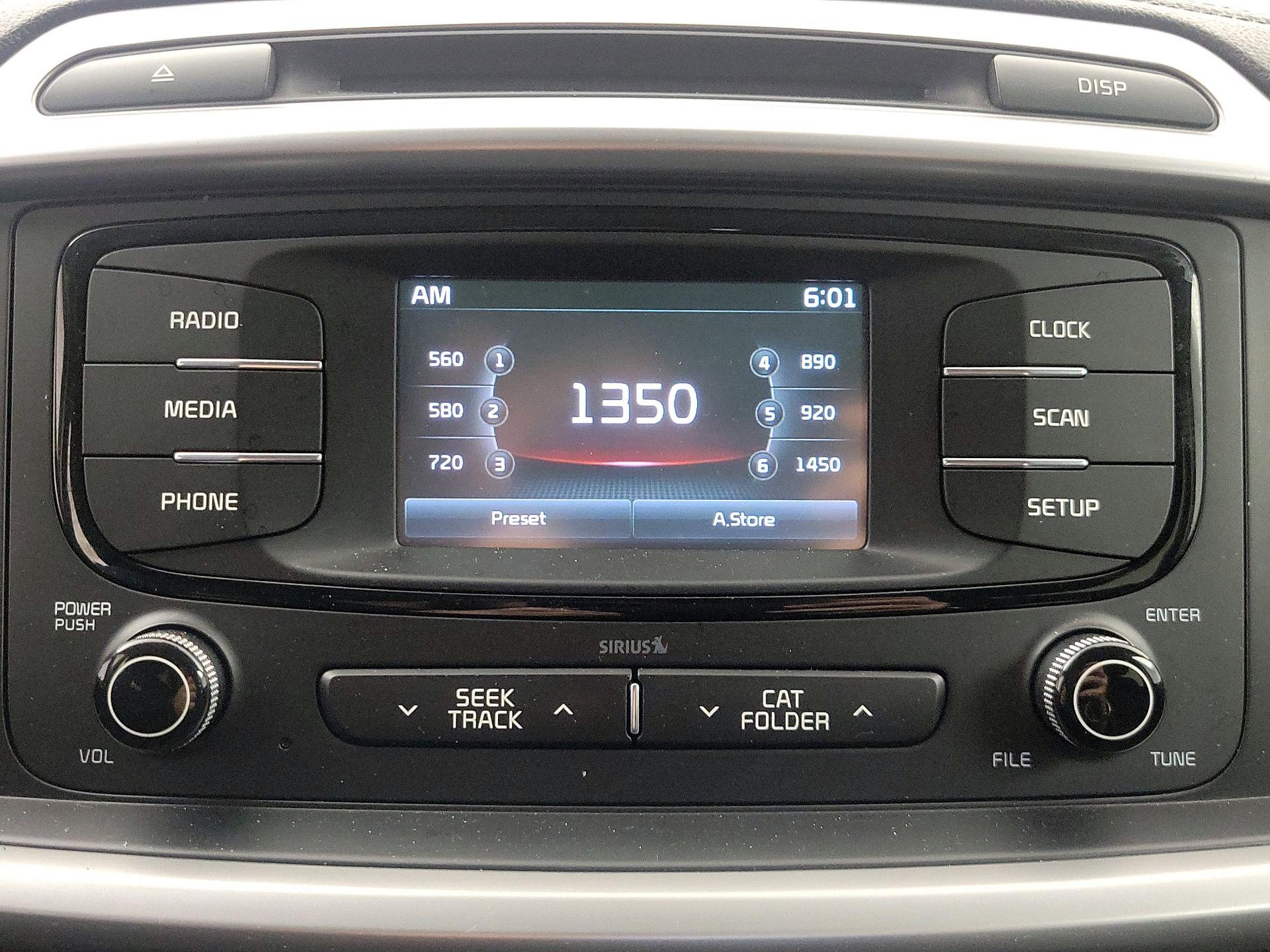 Thumbnail: 2017 Kia Sorento - 15