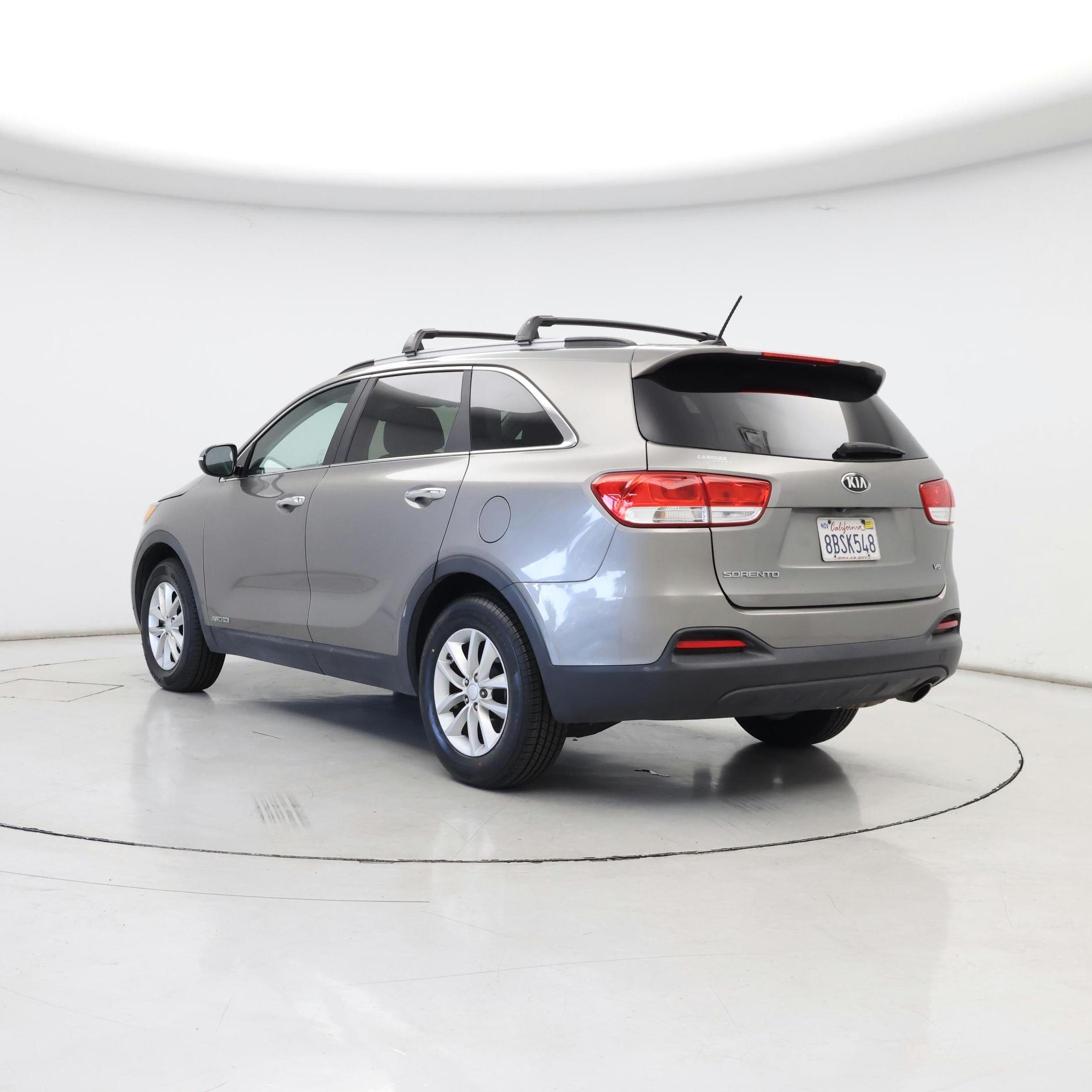 Thumbnail: 2017 Kia Sorento - 2