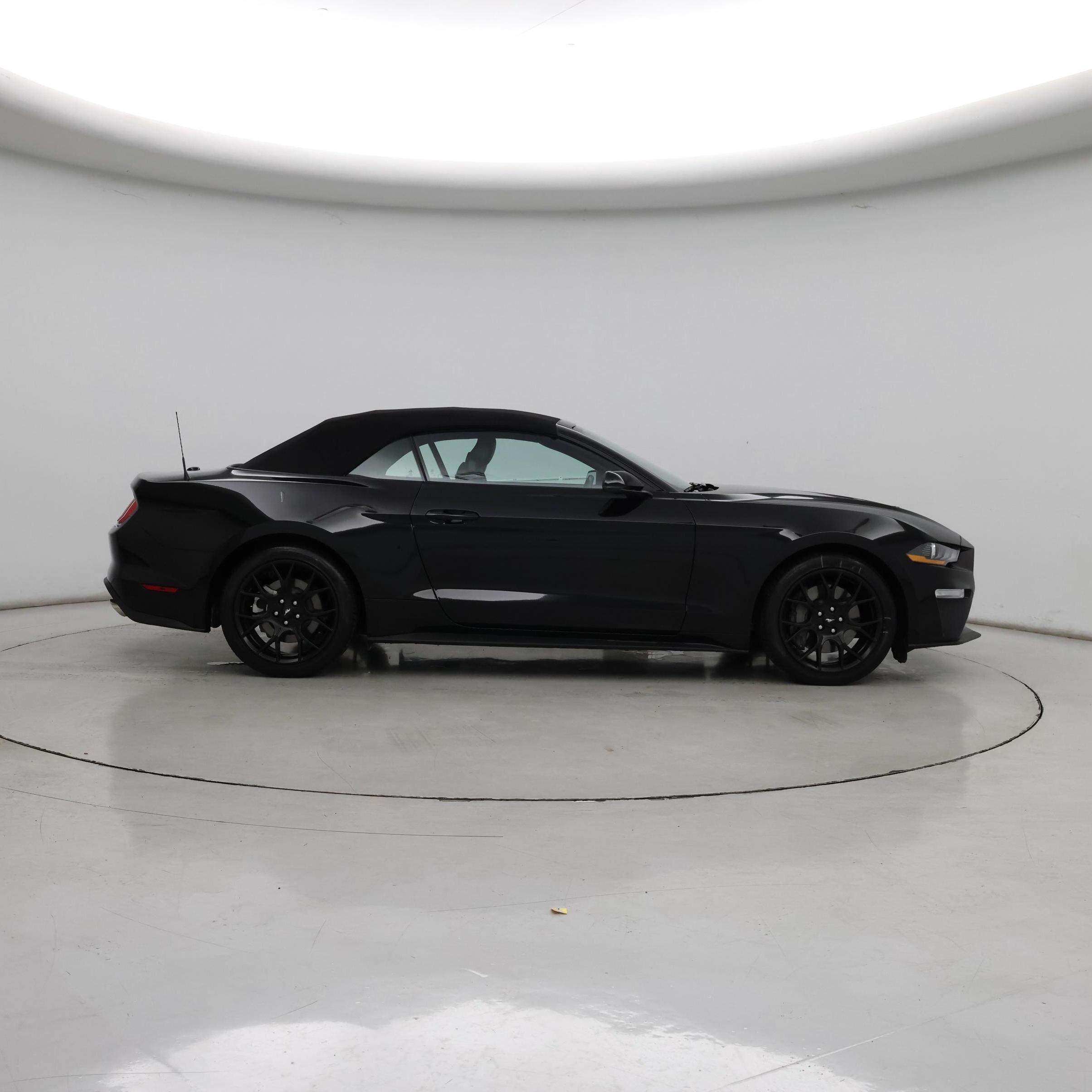 Thumbnail: 2019 Ford Mustang - 7