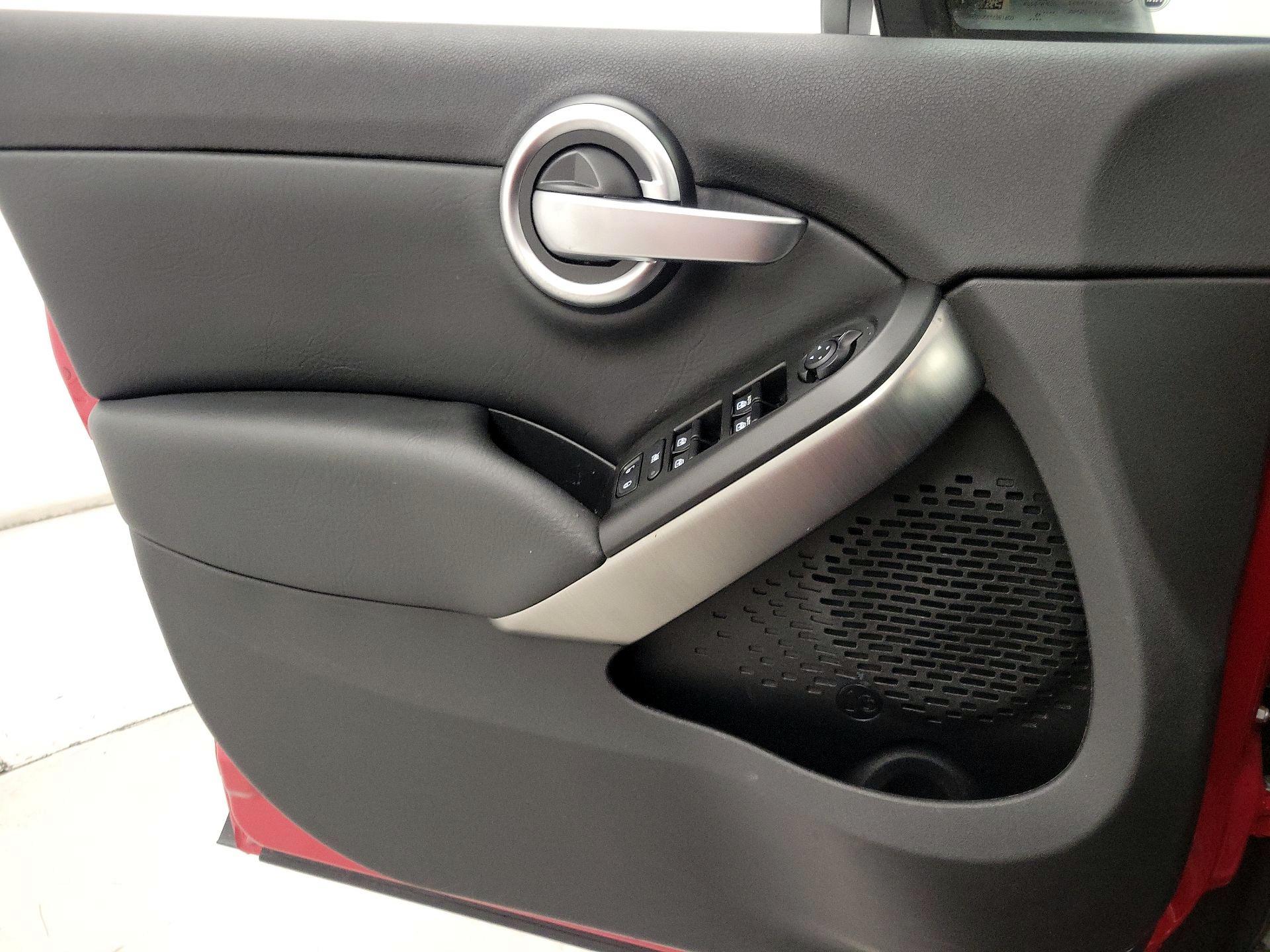 Thumbnail: 2016 Fiat 500X - 12