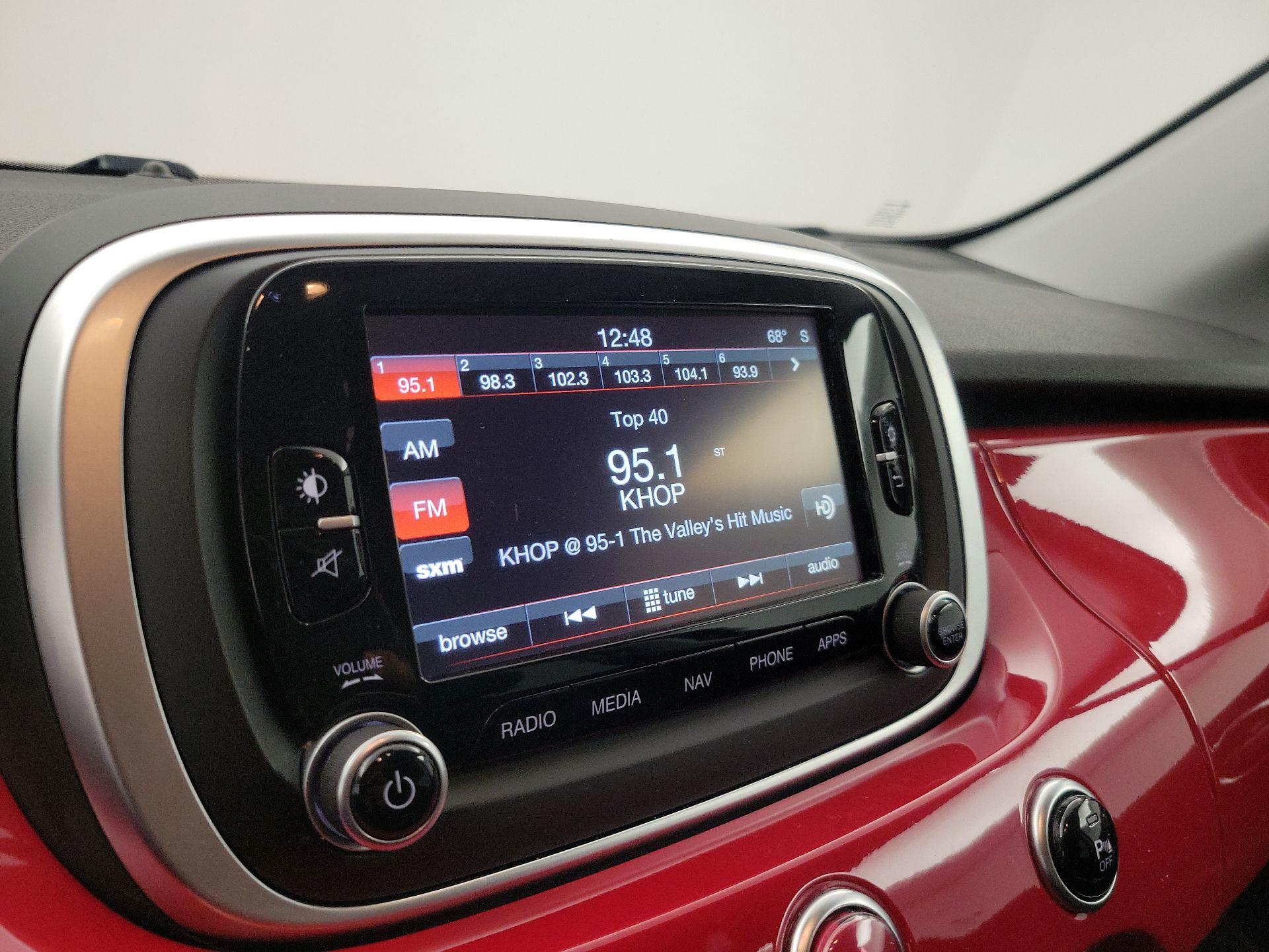 Thumbnail: 2016 Fiat 500X - 16