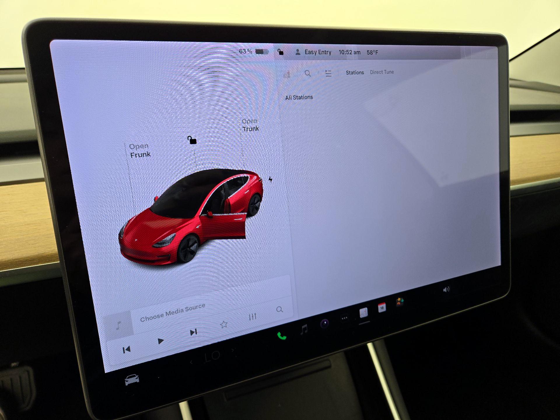 Thumbnail: 2020 Tesla Model 3 - 16