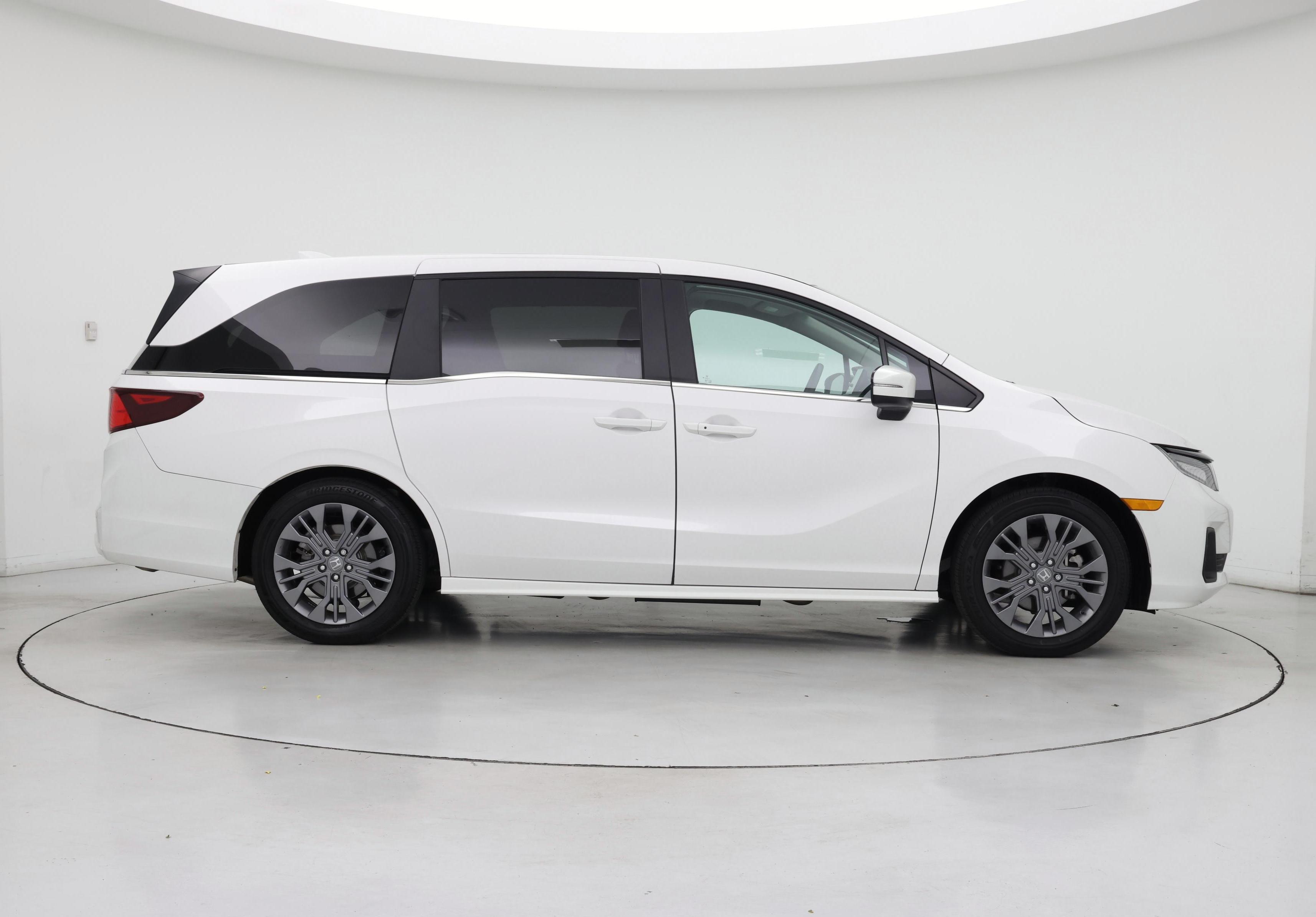 Thumbnail: 2025 Honda Odyssey - 7