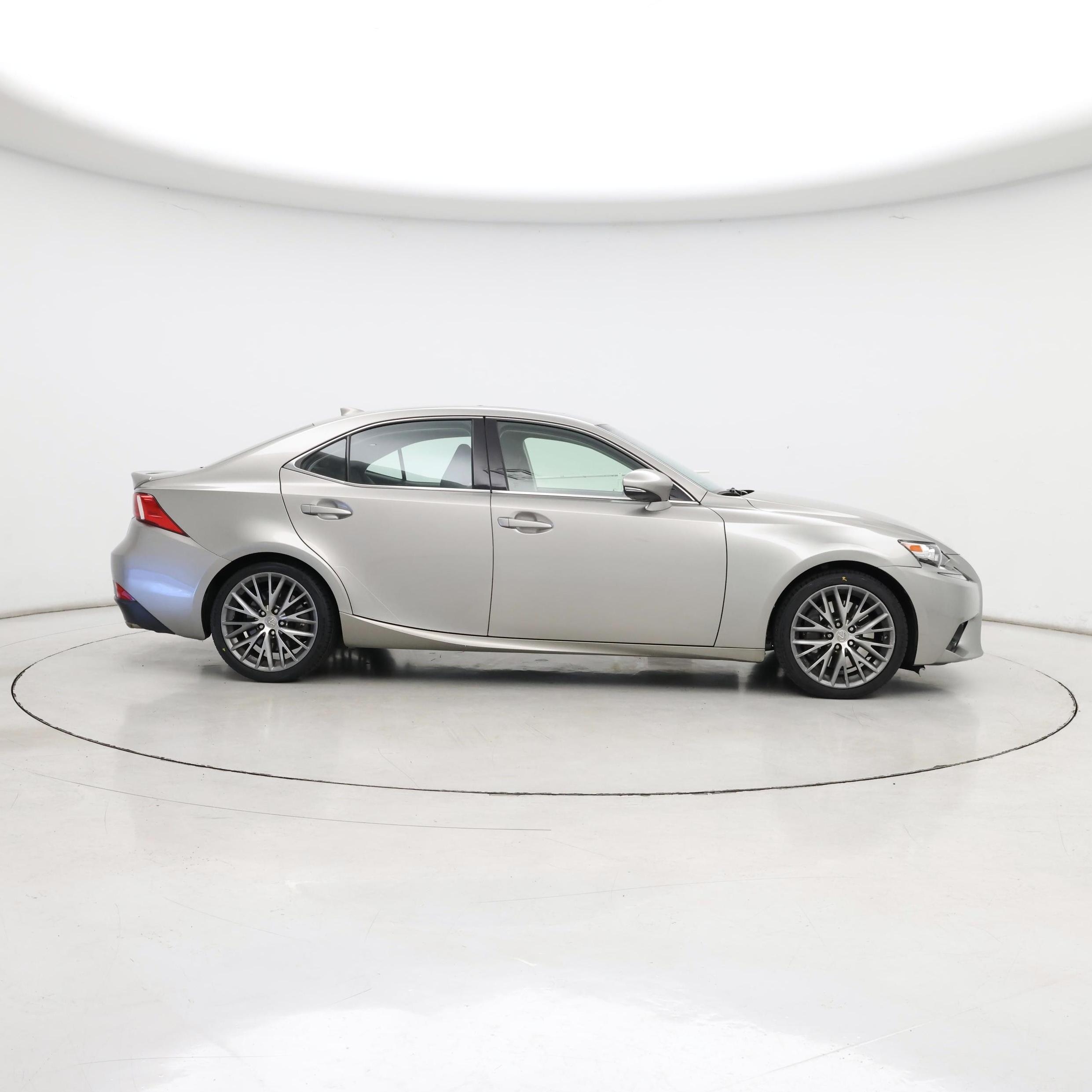 Thumbnail: 2016 Lexus IS - 7