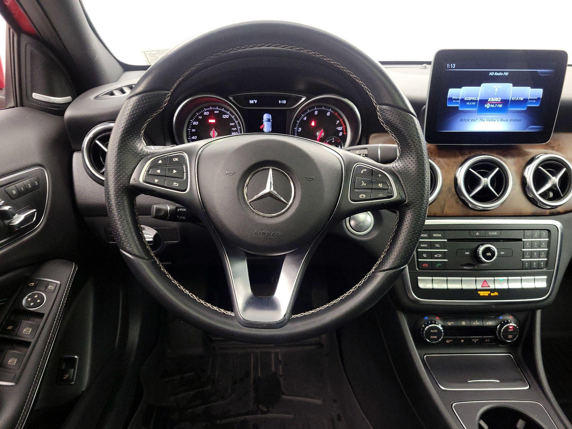 Thumbnail: 2018 Mercedes-Benz GLA - 10
